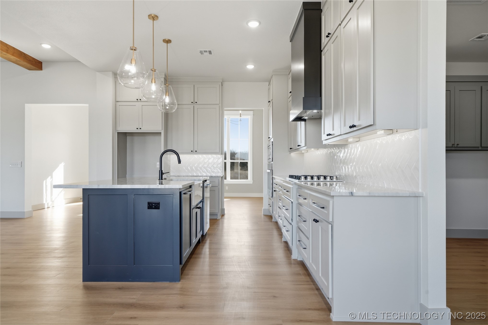 2983 E Josiah Boulevard