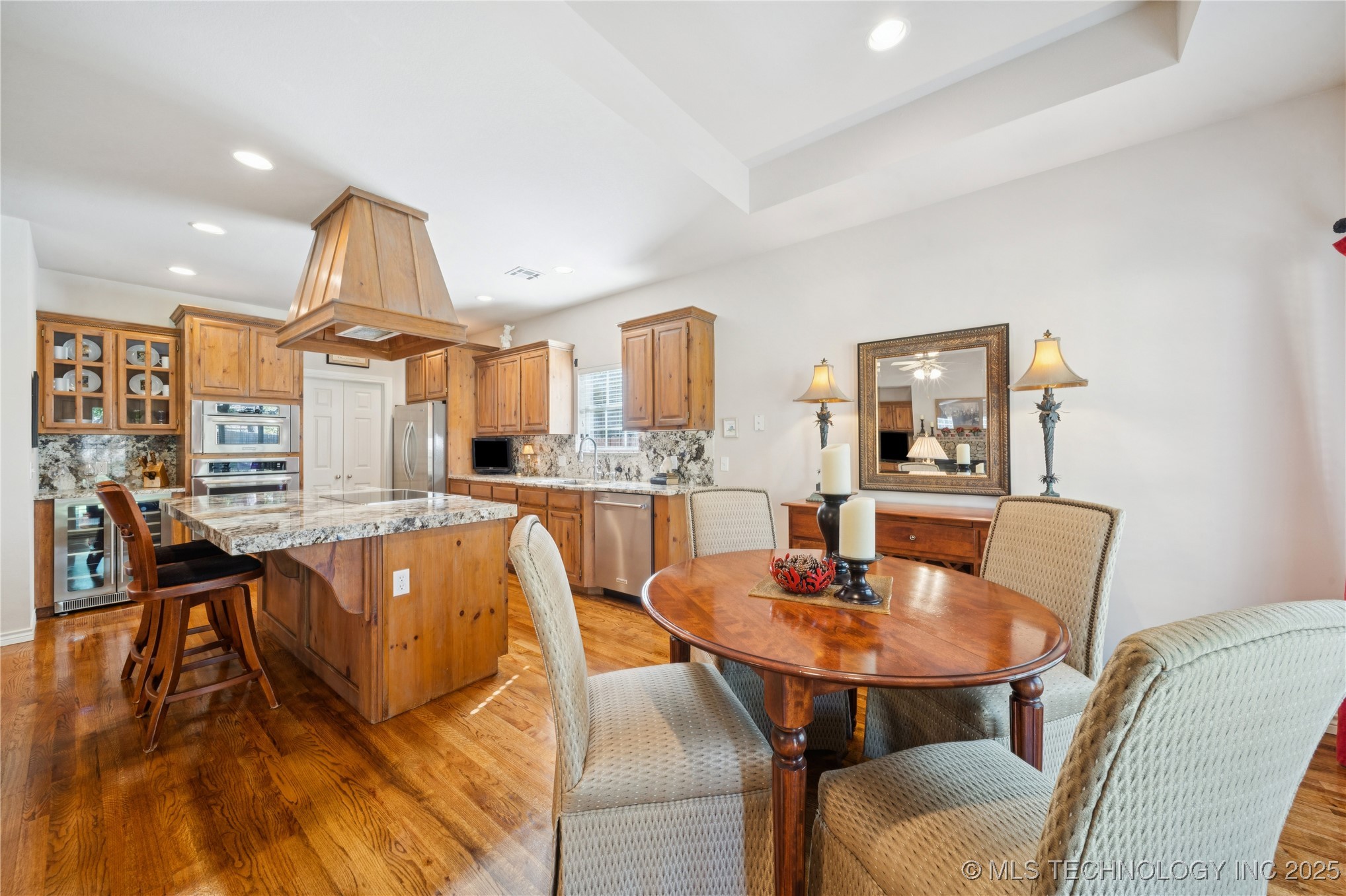 6903 E 82nd Street S