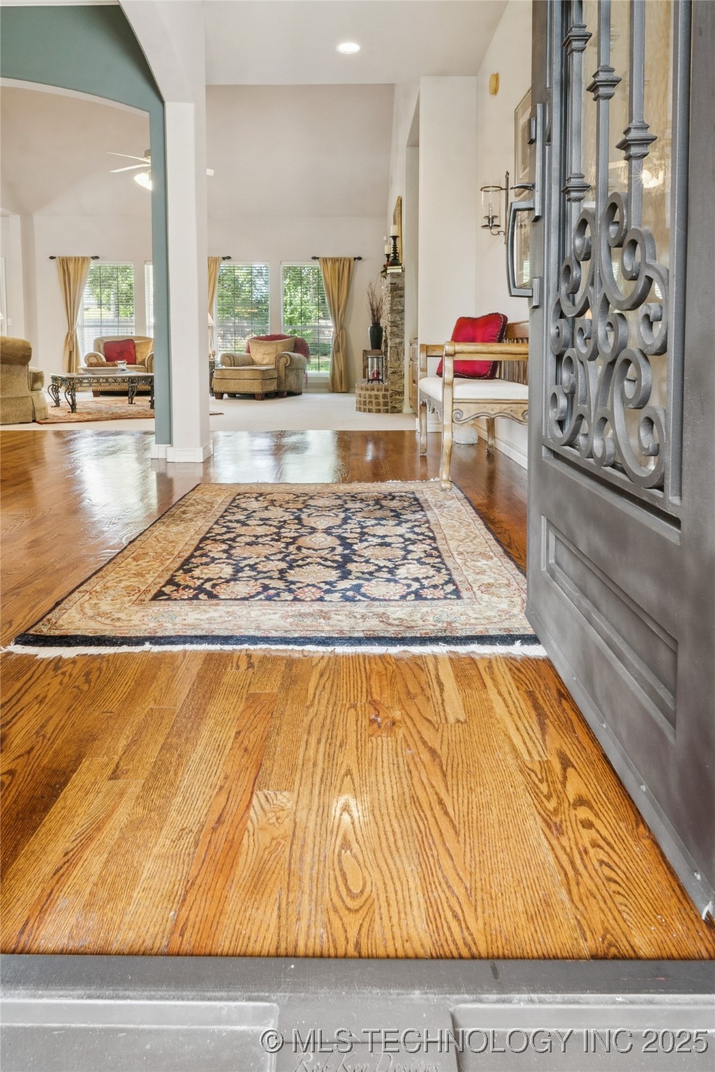 6903 E 82nd Street S