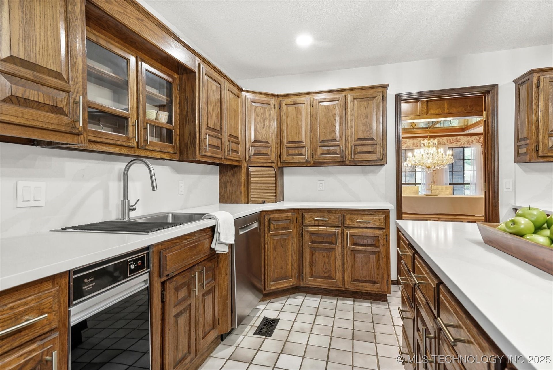 8762 S Toledo Avenue