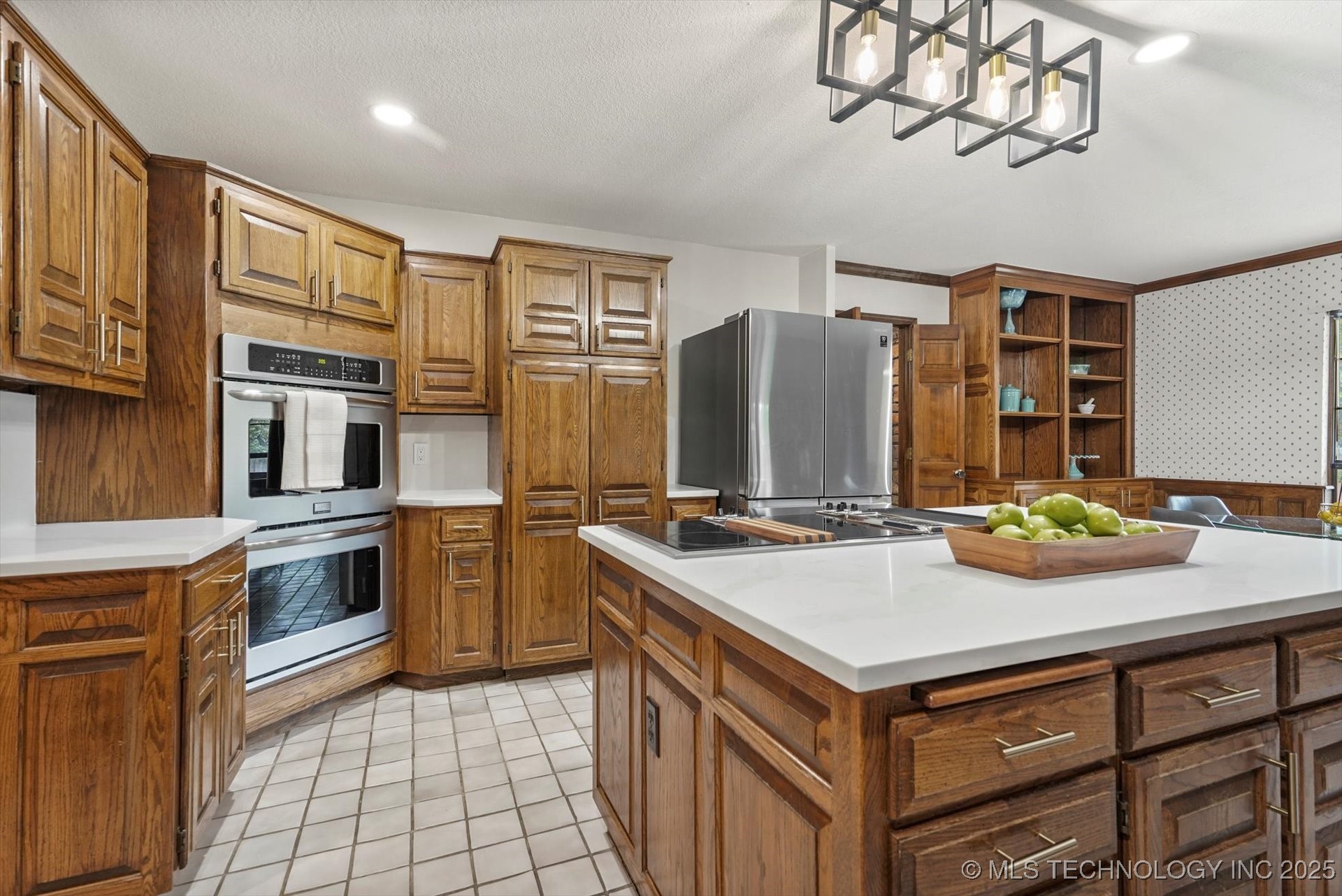 8762 S Toledo Avenue