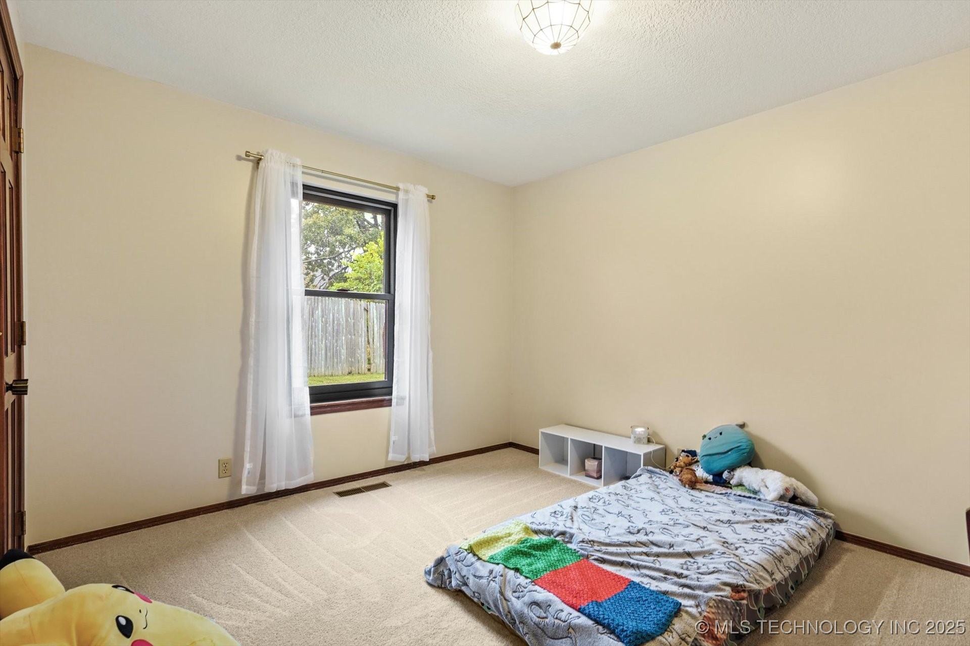 8762 S Toledo Avenue