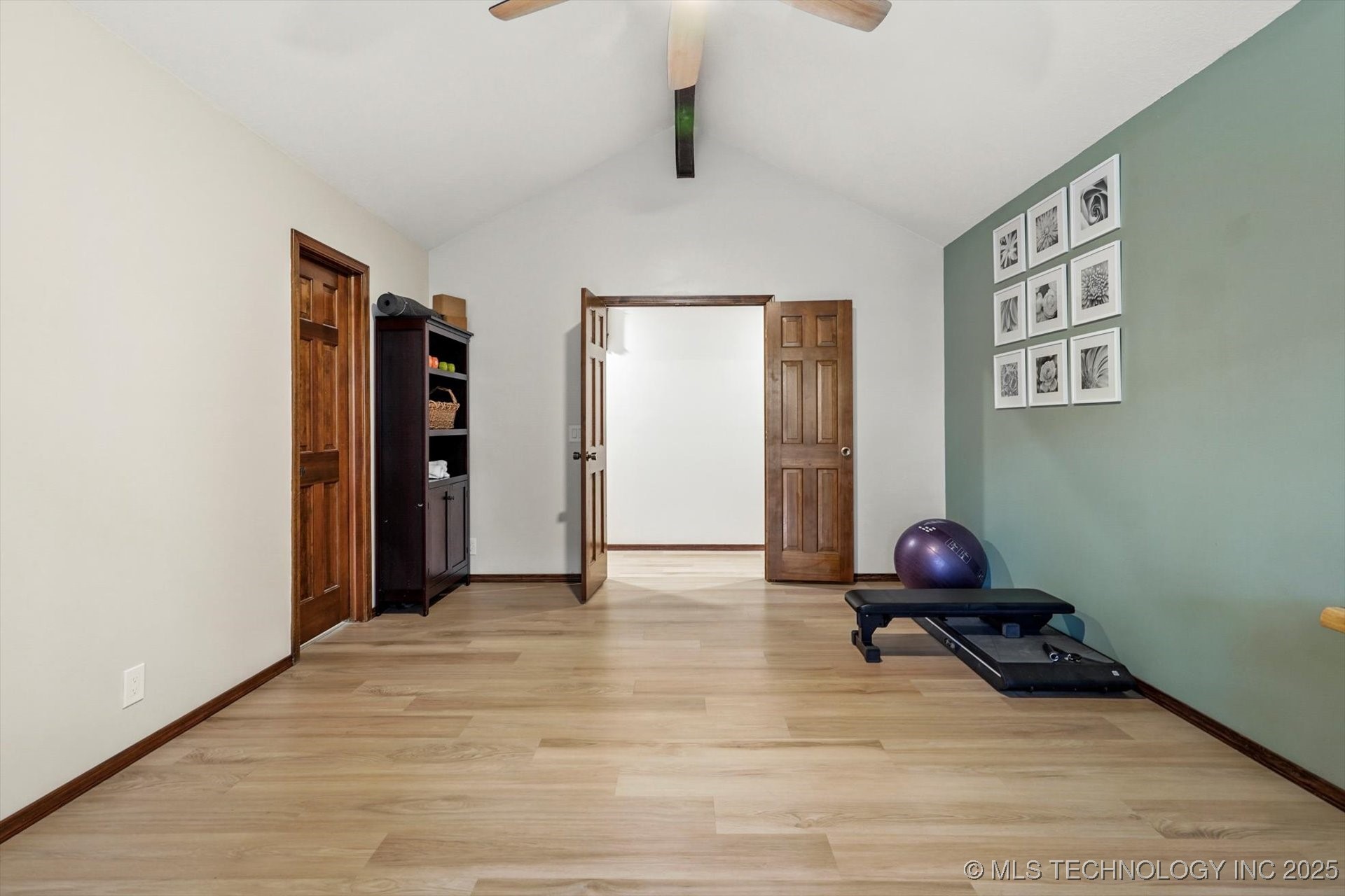 8762 S Toledo Avenue