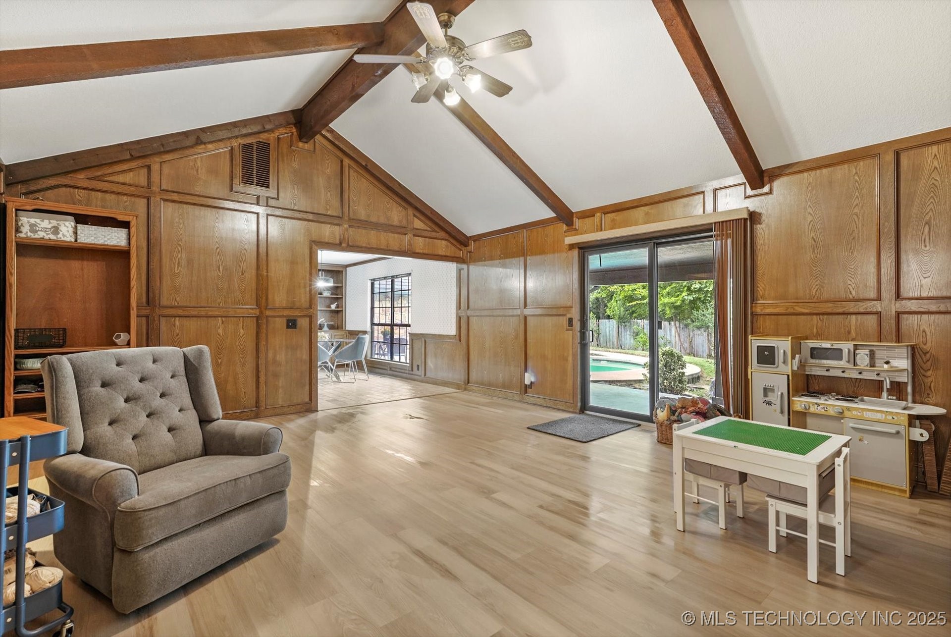 8762 S Toledo Avenue