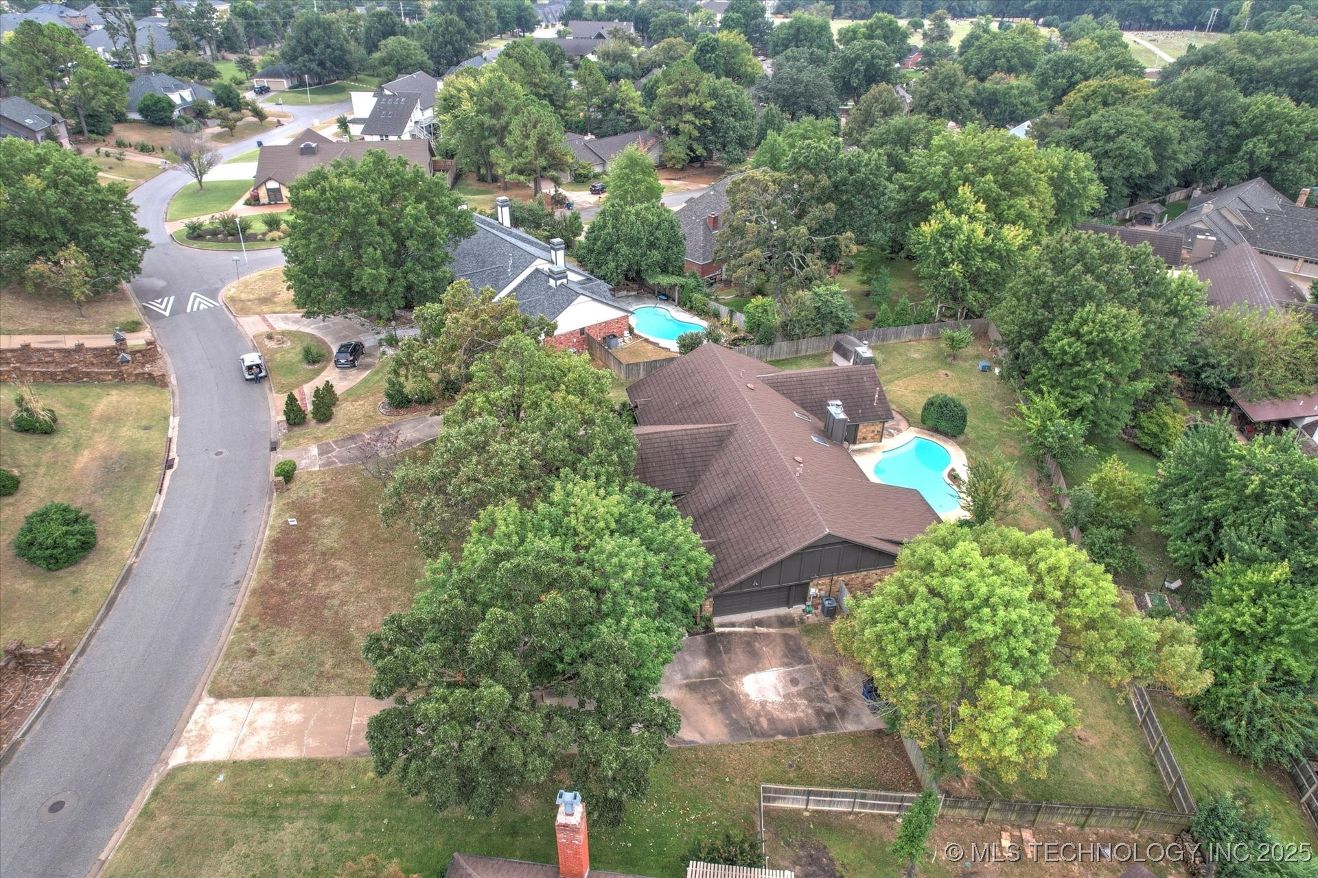 8762 S Toledo Avenue