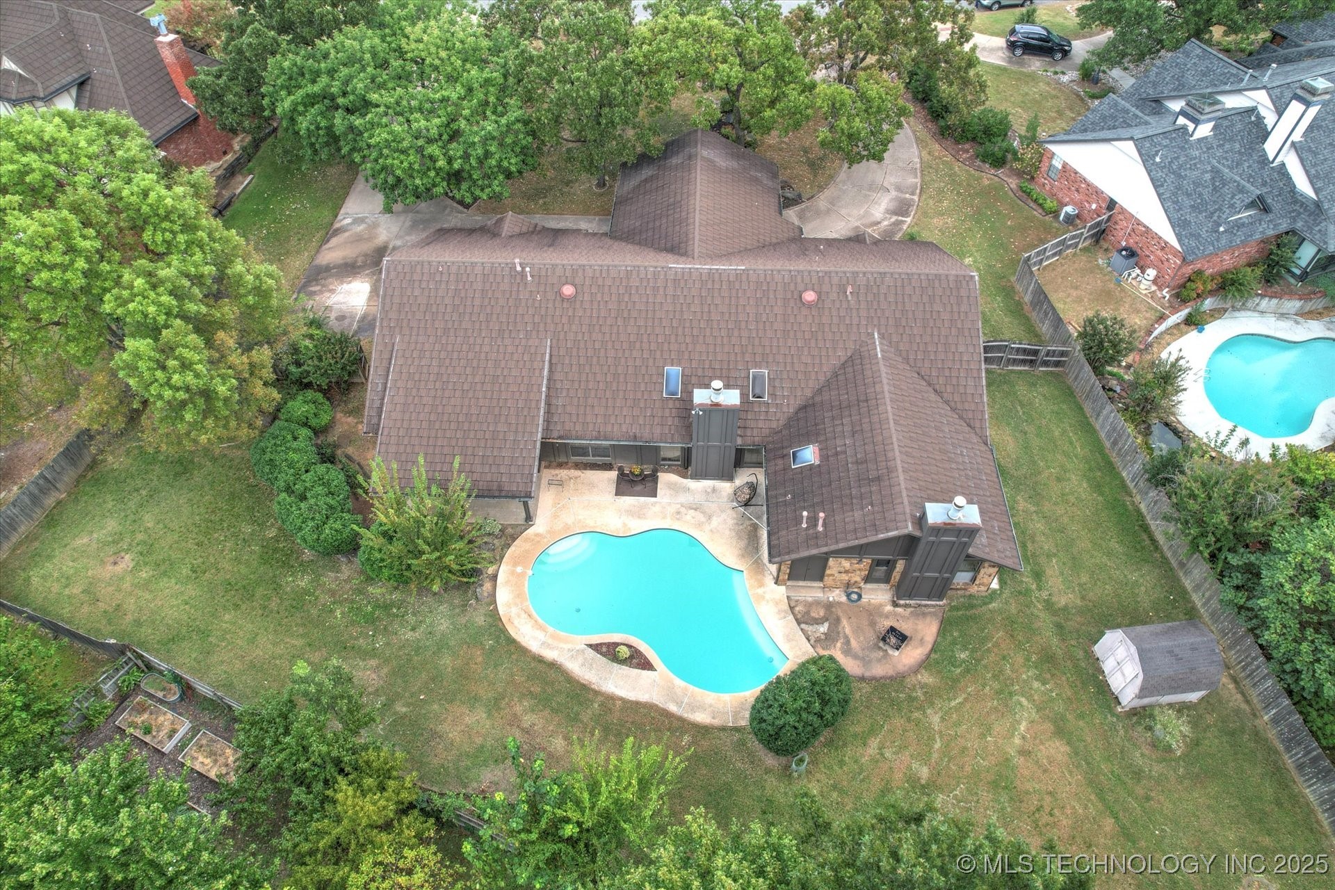 8762 S Toledo Avenue