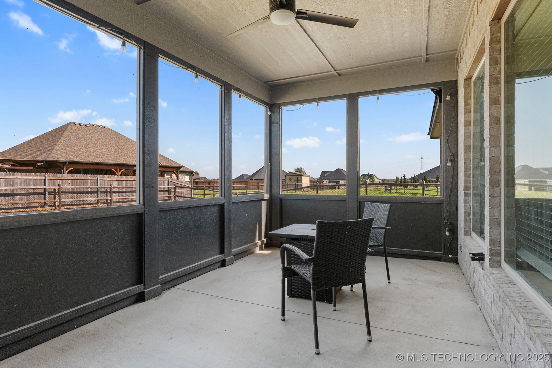 5607 E 142nd Place North