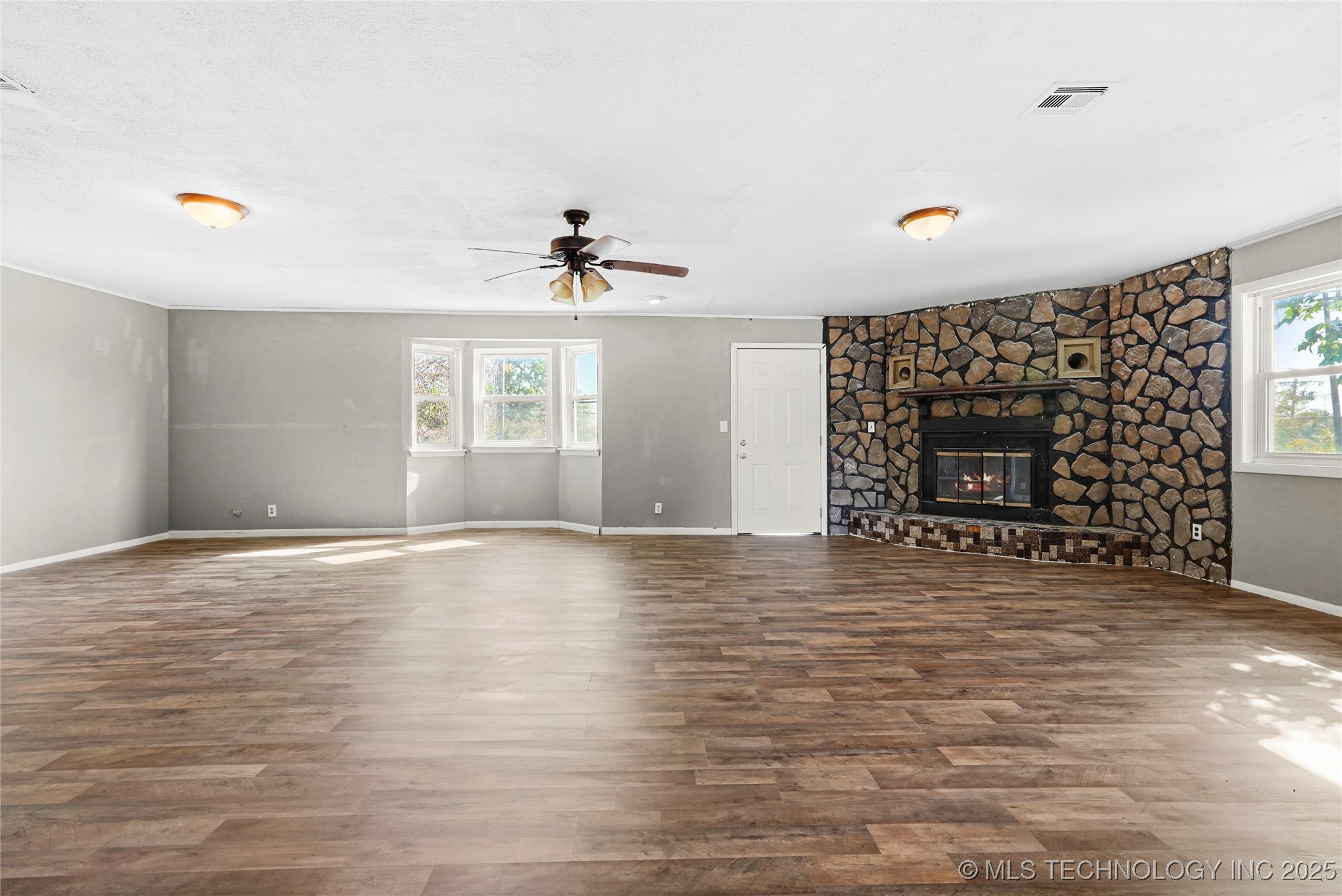 4855 S Maybelle Avenue