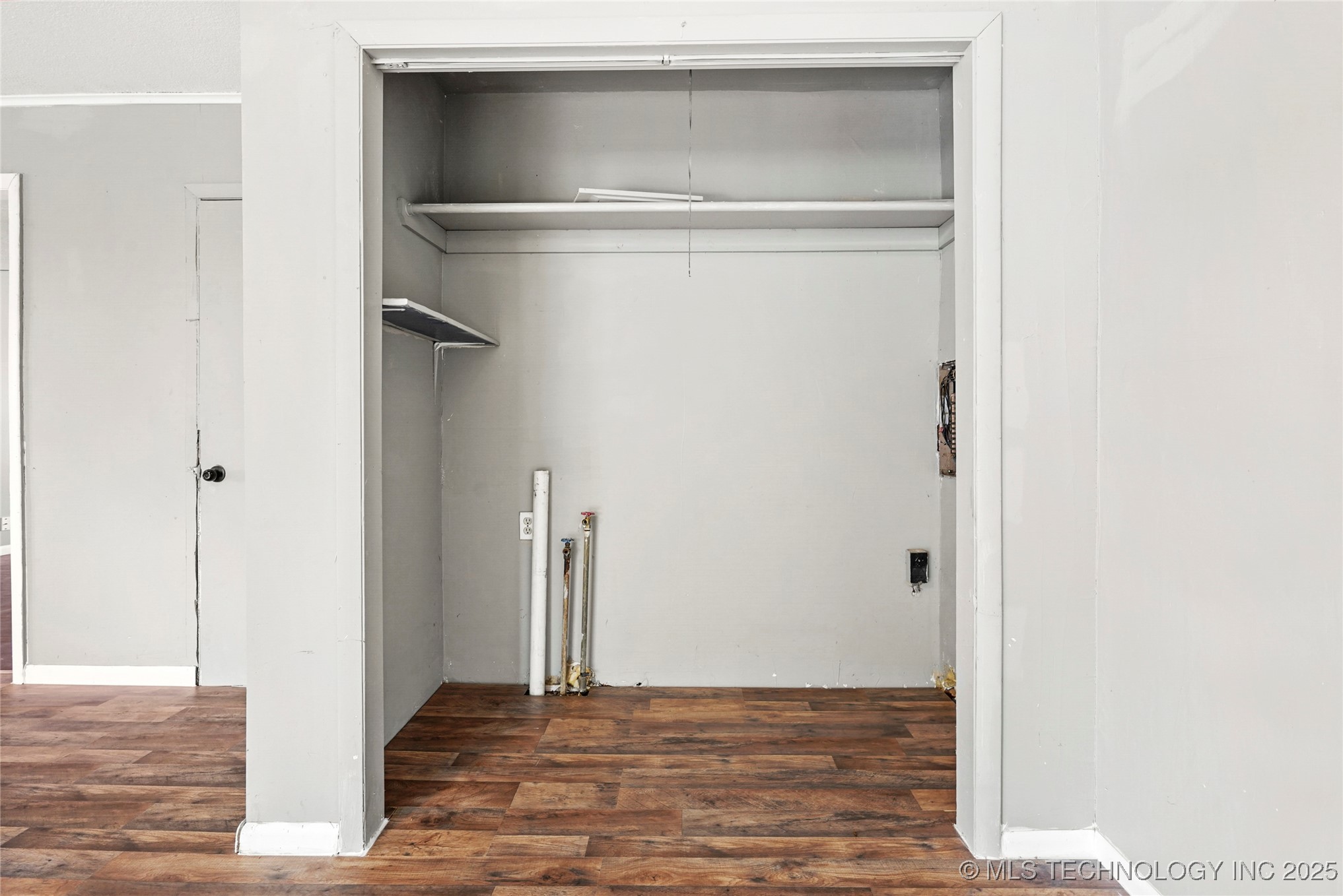 4855 S Maybelle Avenue