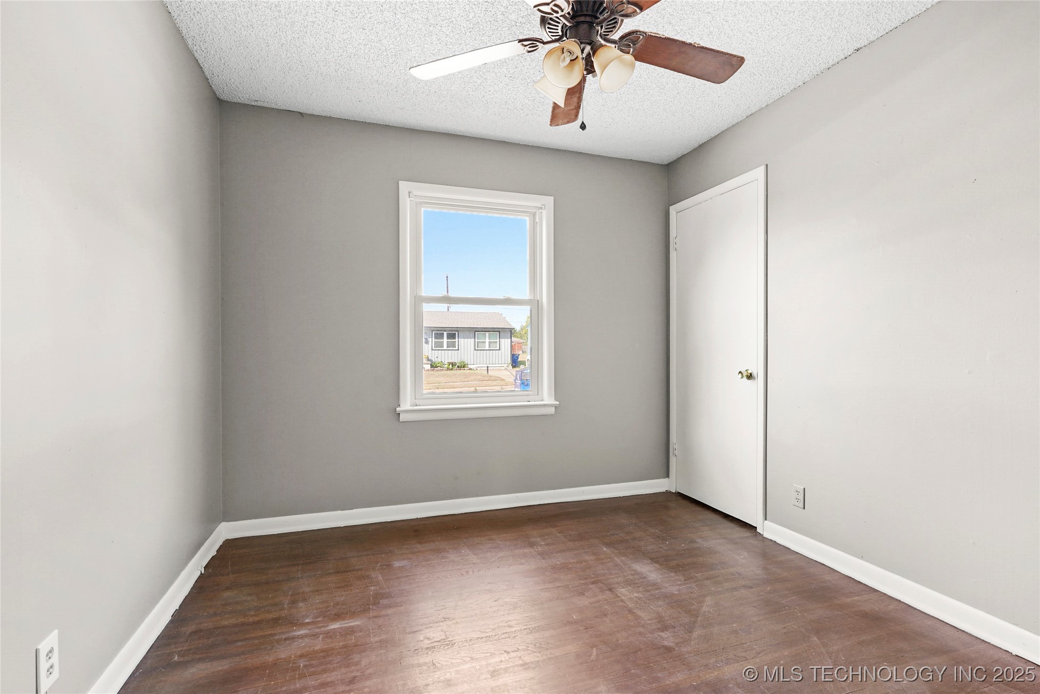 4855 S Maybelle Avenue