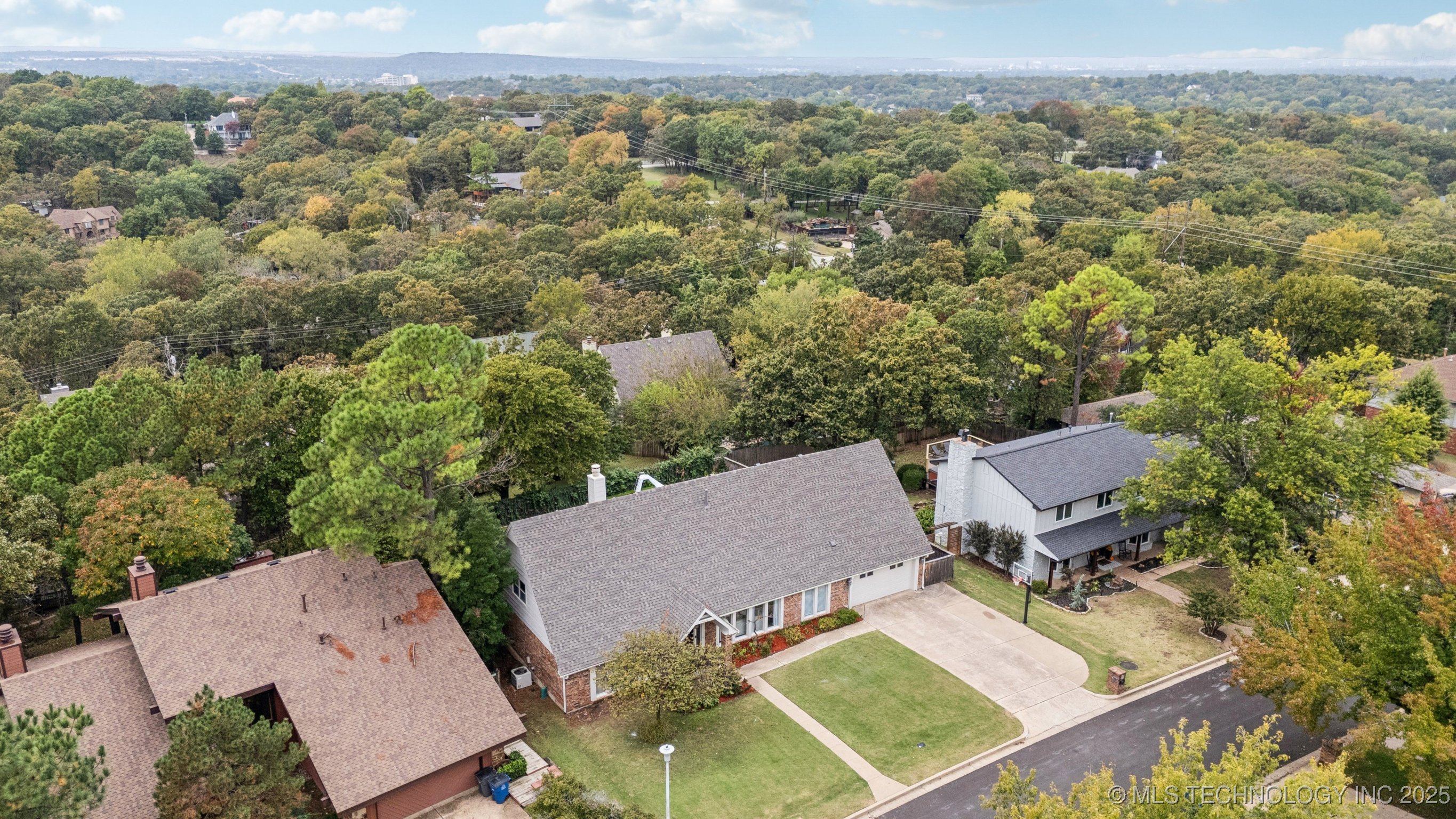 7626 S Quebec Place S