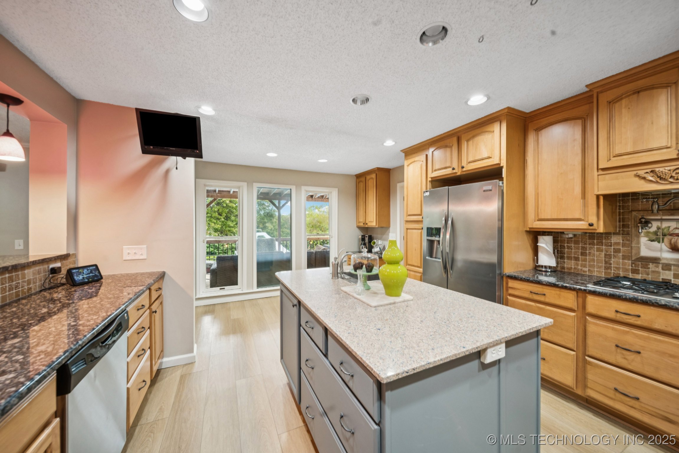 7626 S Quebec Place S