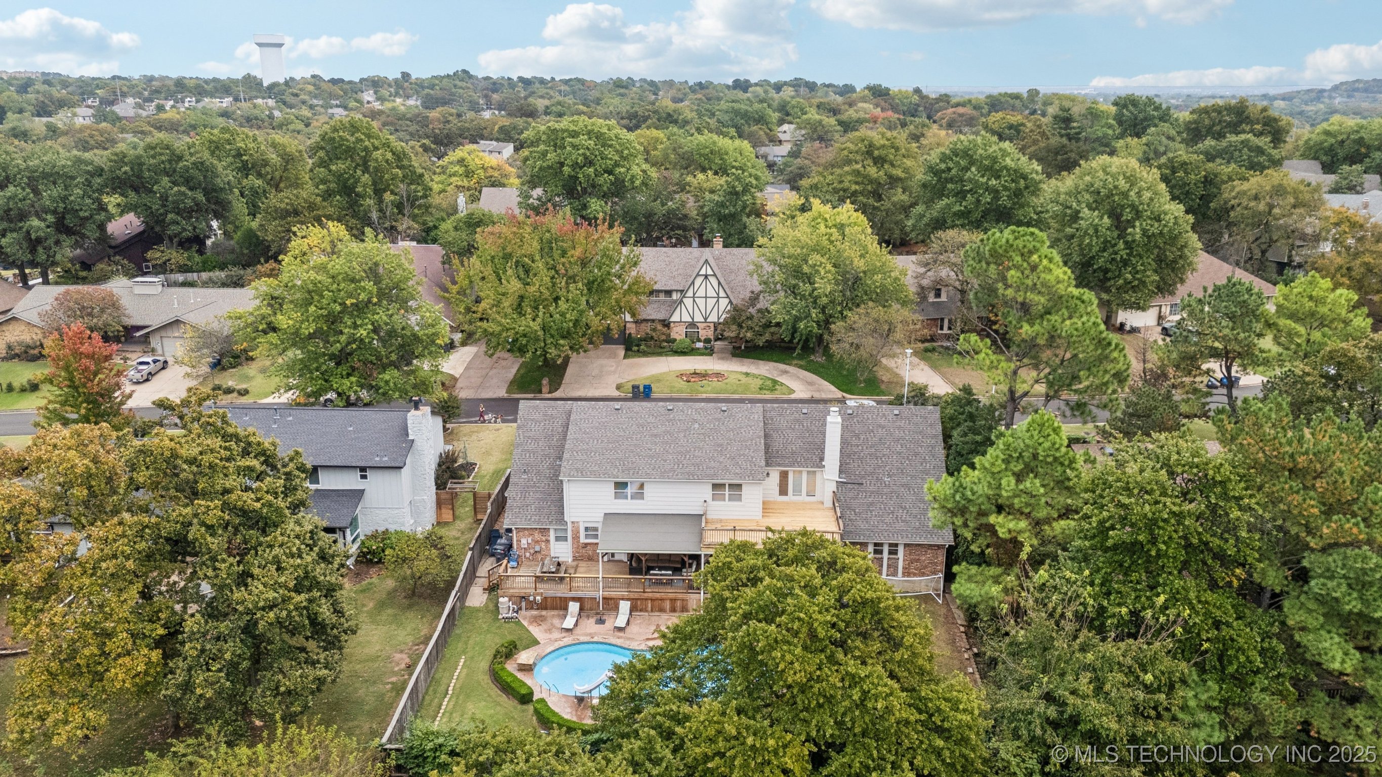 7626 S Quebec Place S