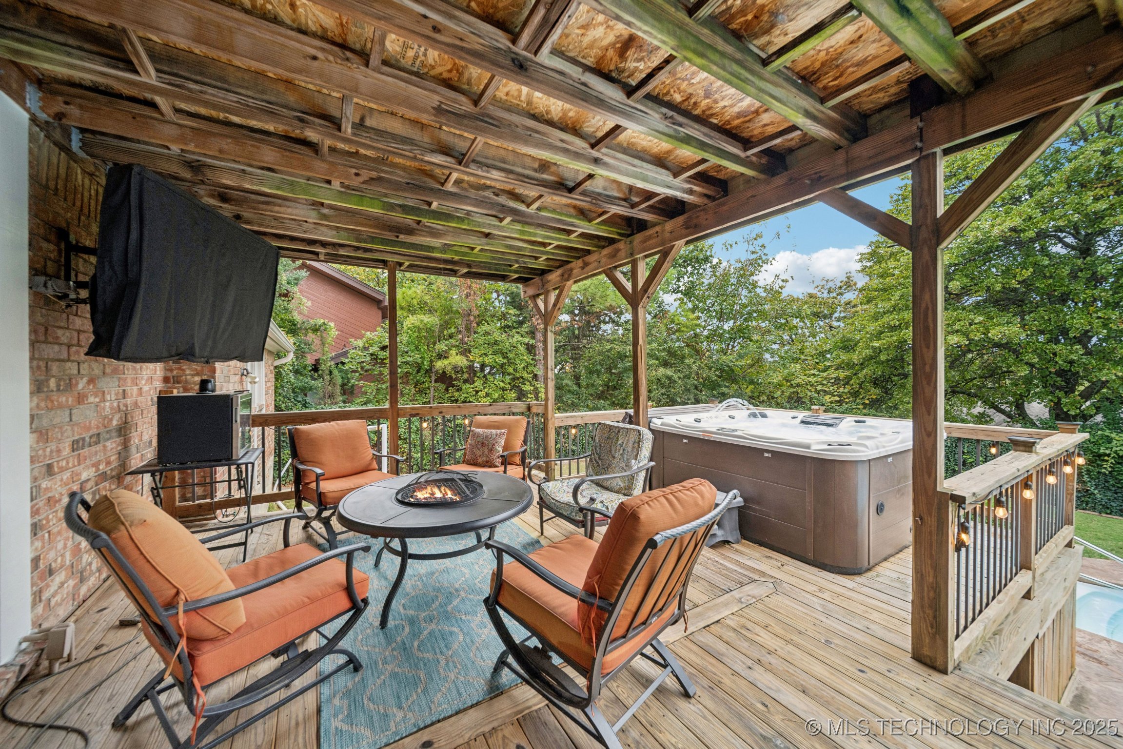 7626 S Quebec Place S