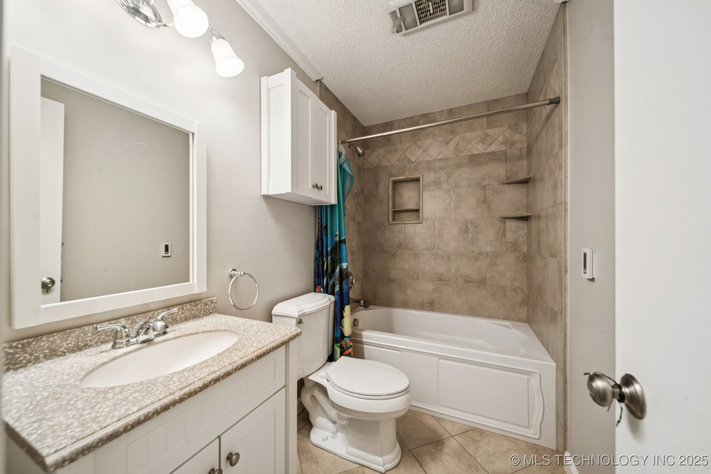 7626 S Quebec Place S