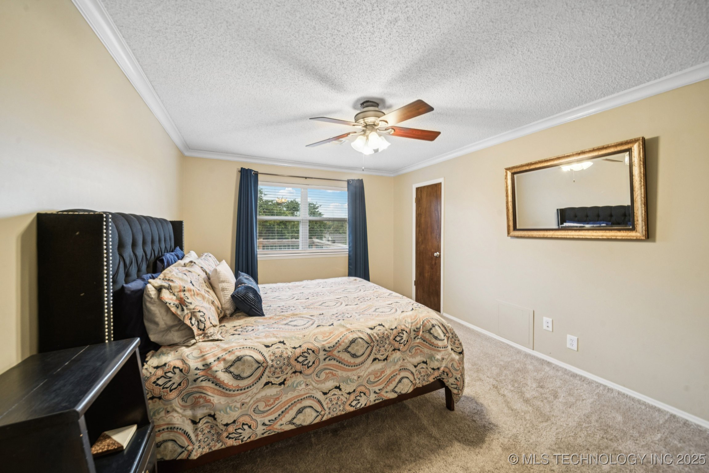 7626 S Quebec Place S