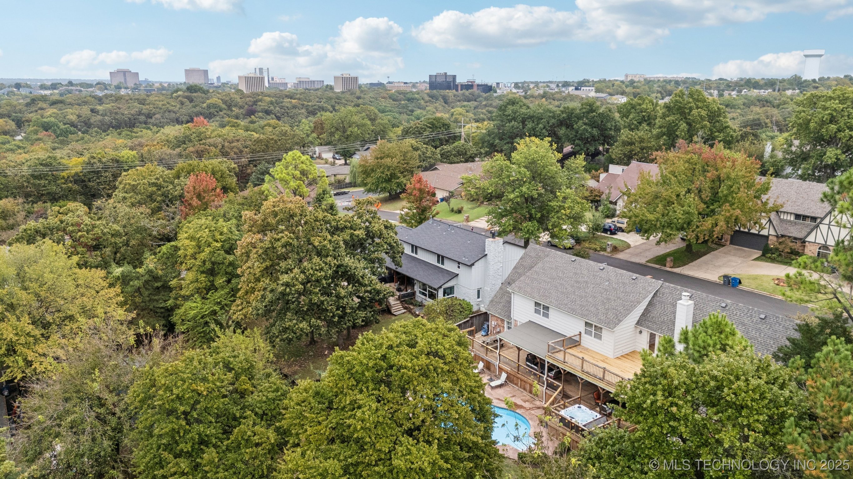 7626 S Quebec Place S