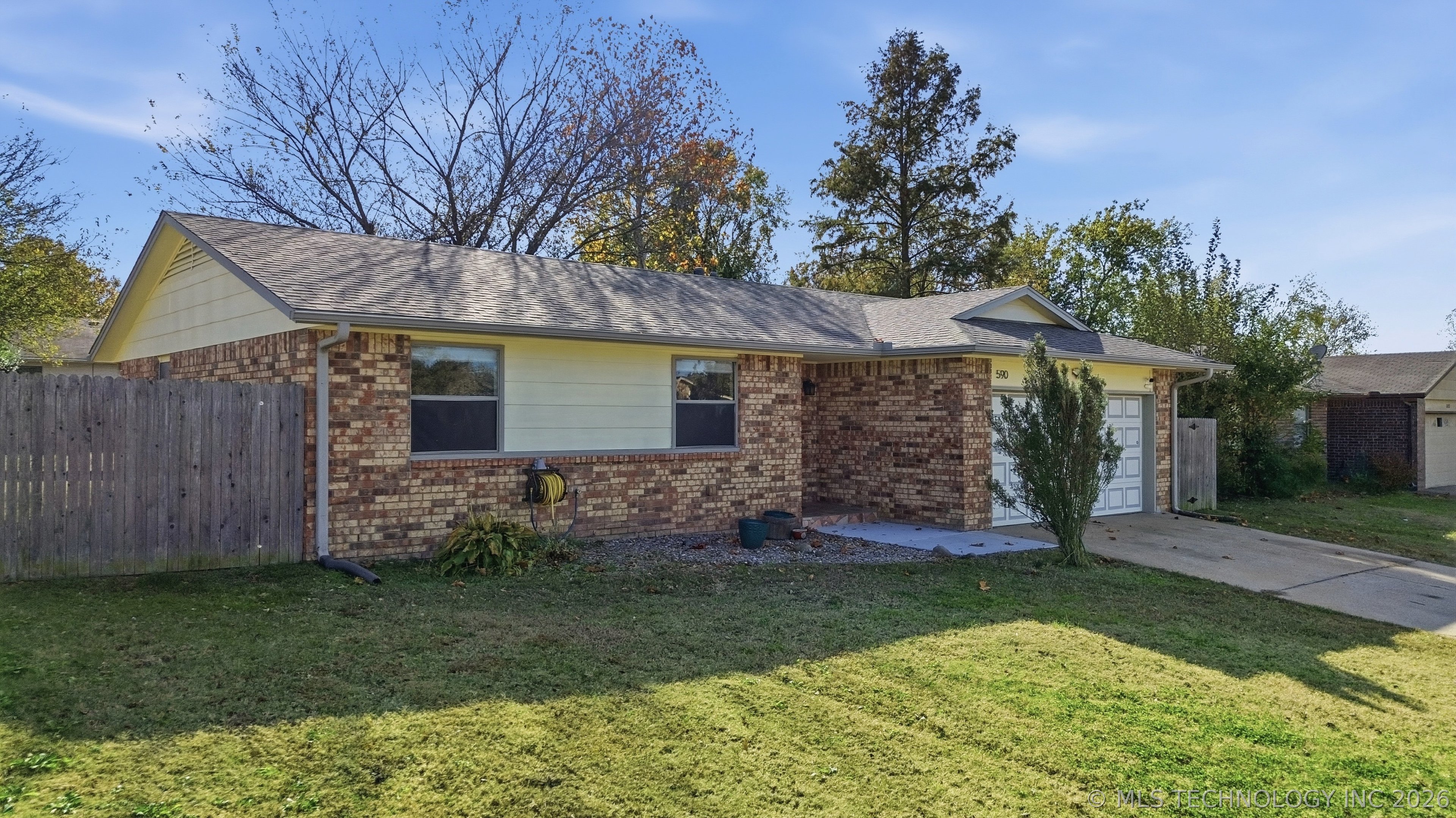 590 E 134th Place