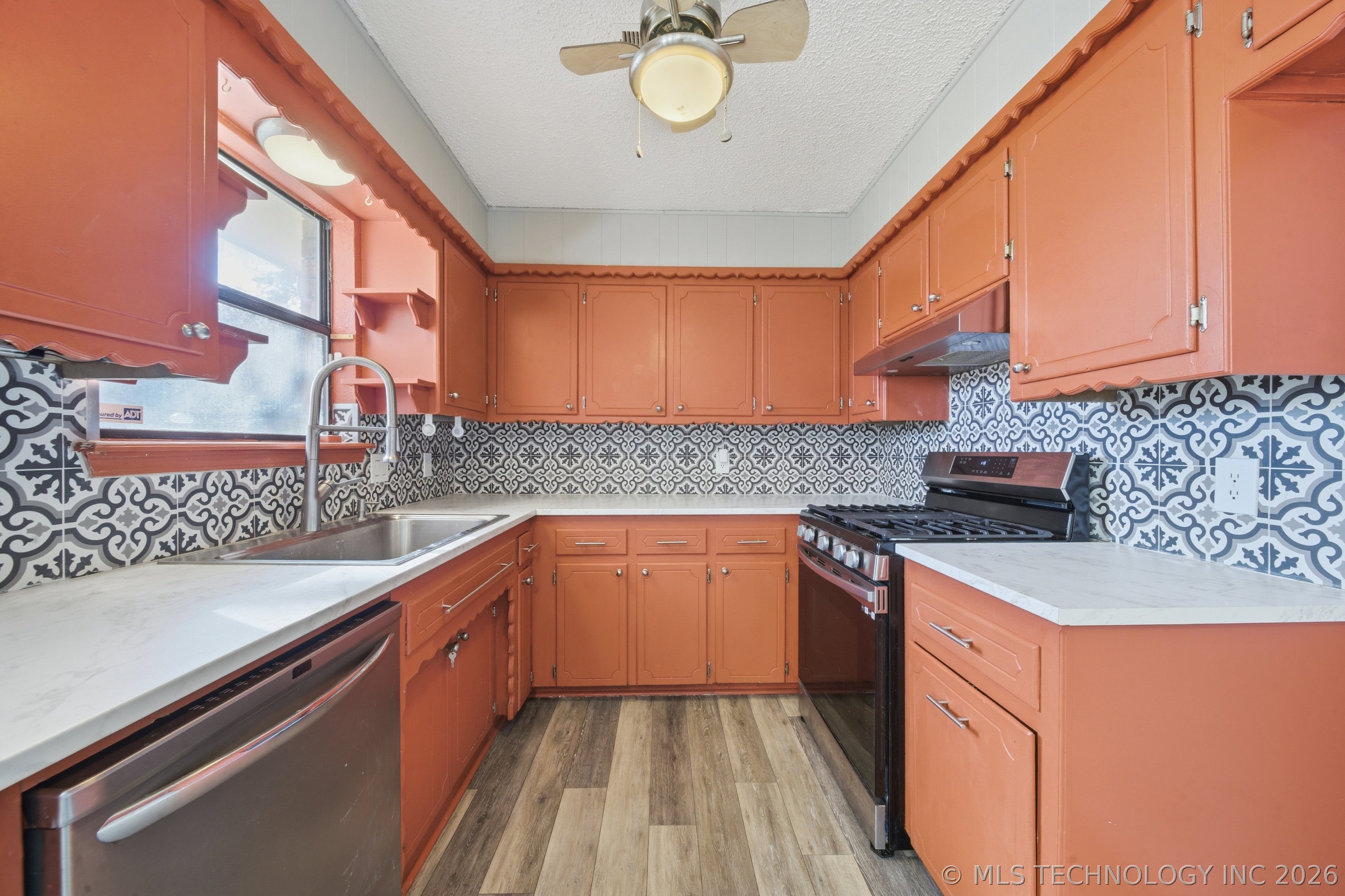 590 E 134th Place
