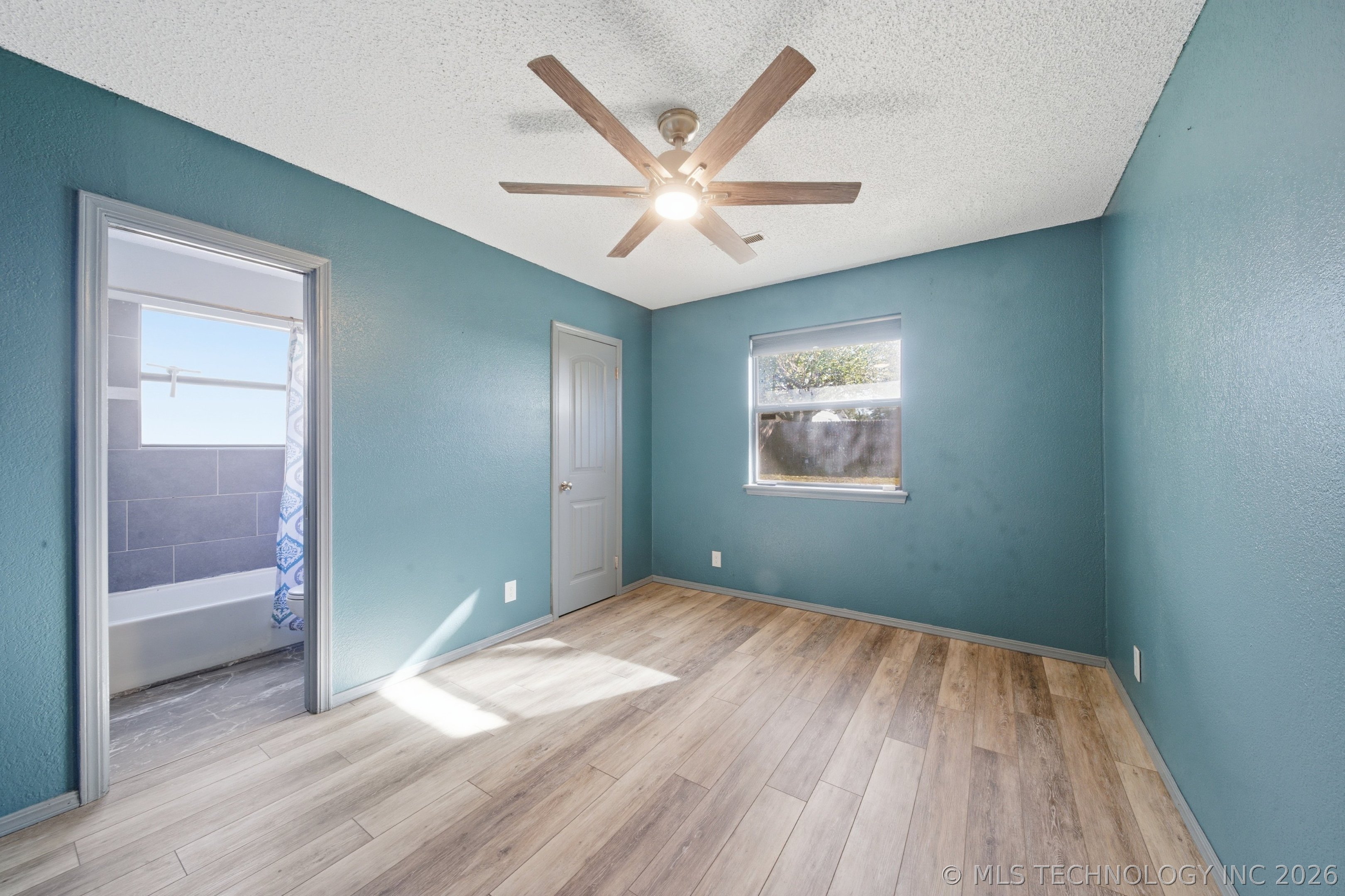590 E 134th Place