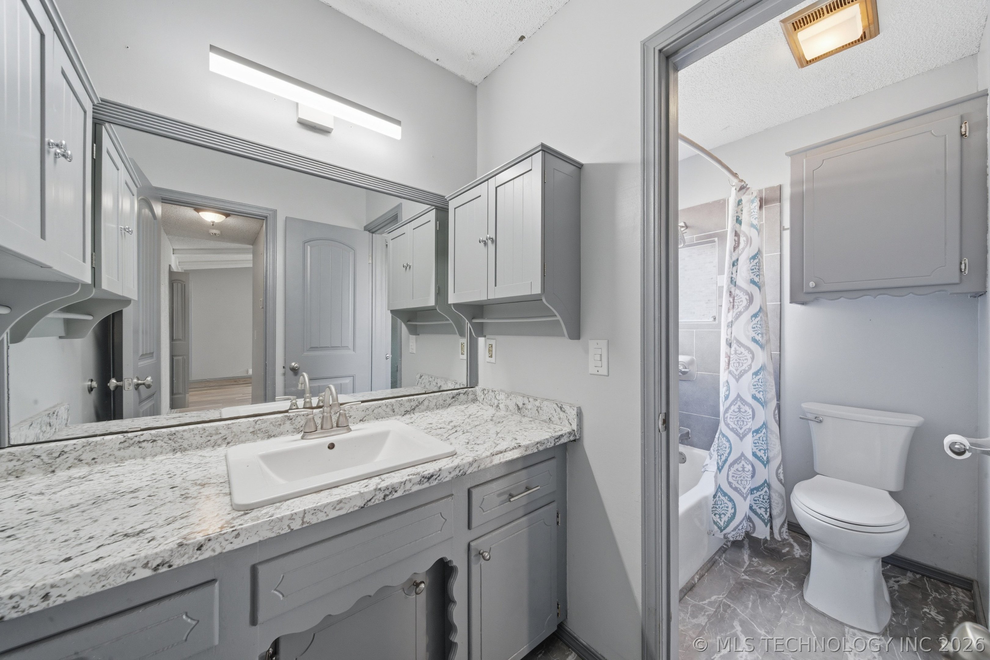 590 E 134th Place
