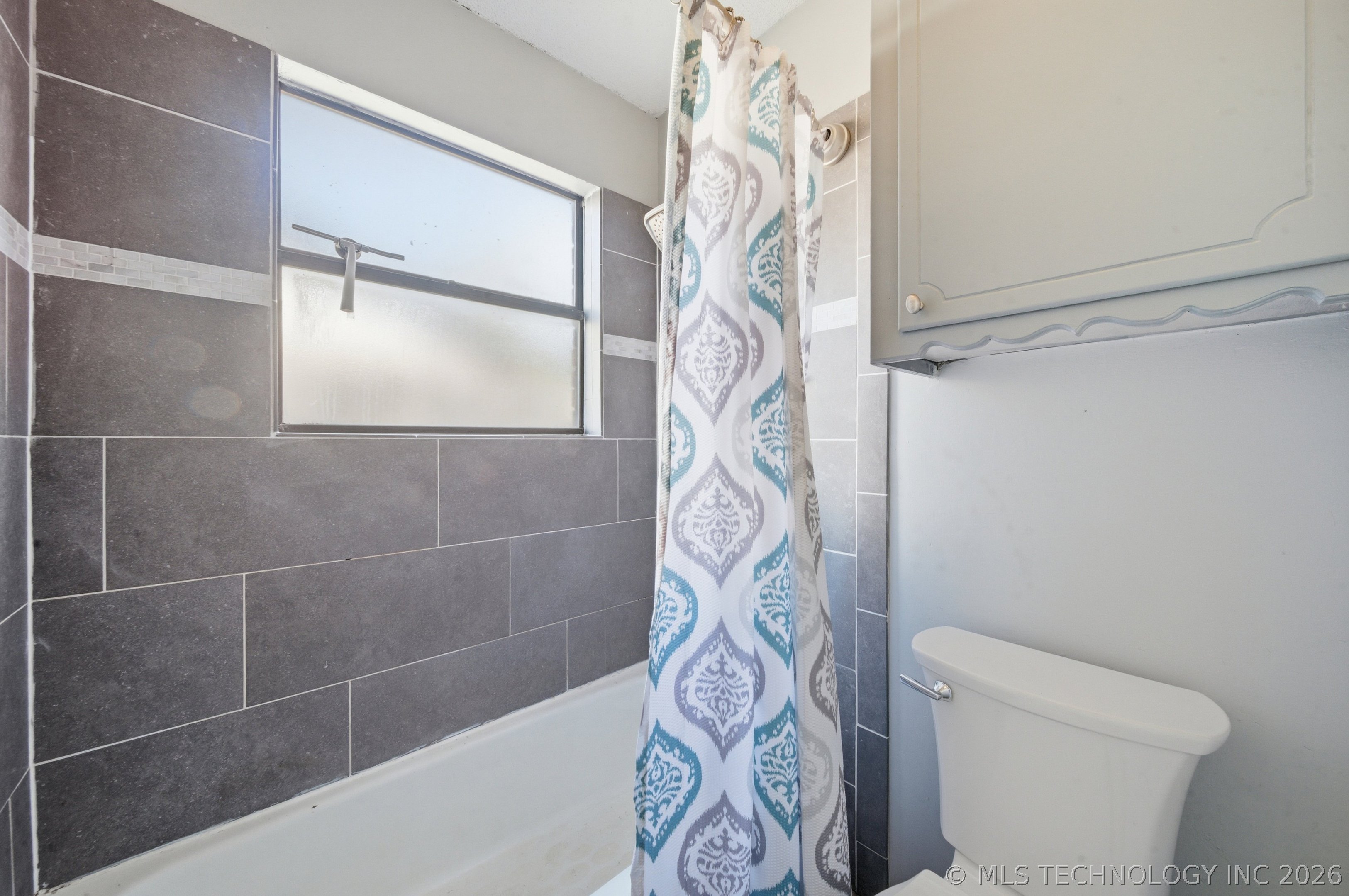 590 E 134th Place