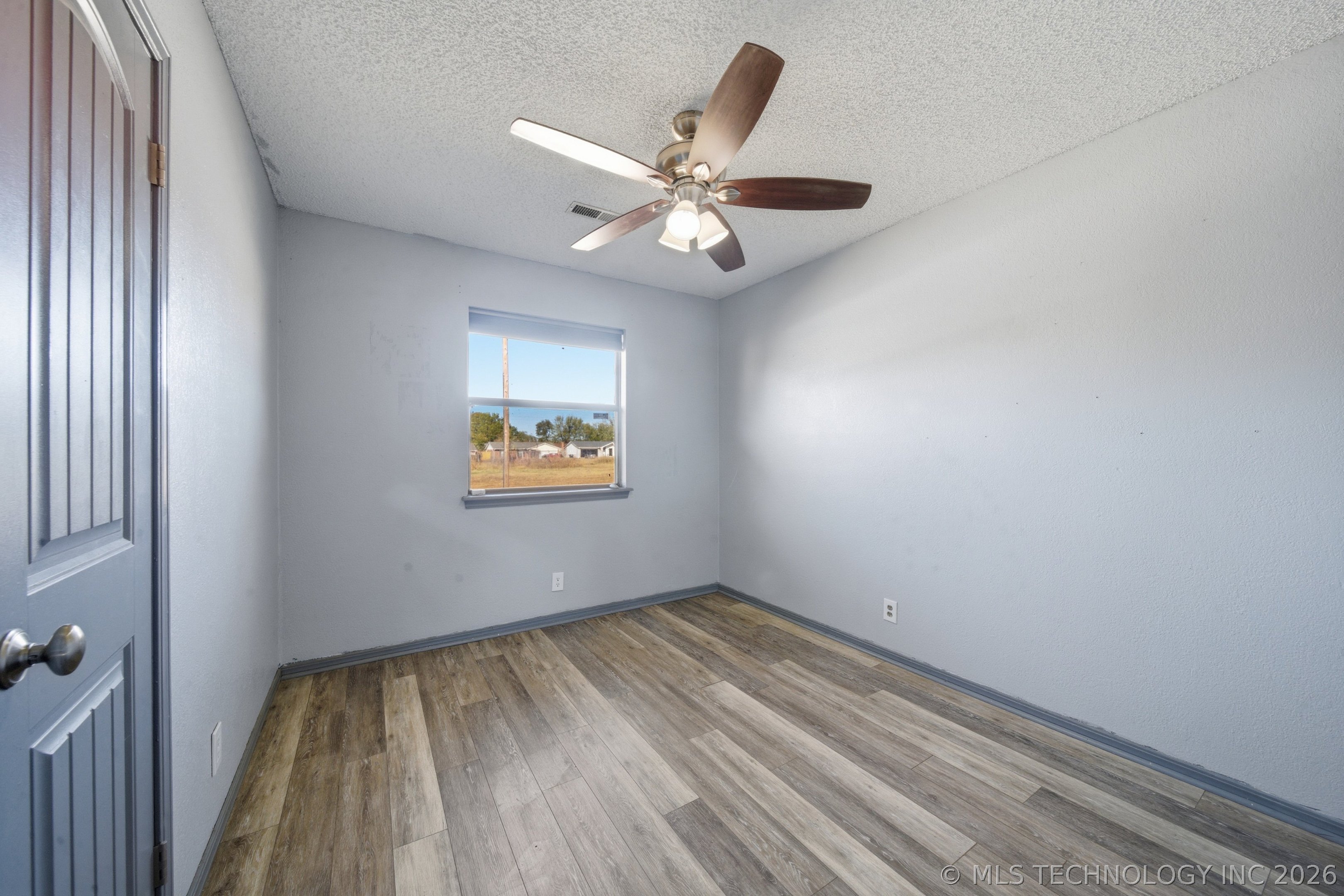 590 E 134th Place