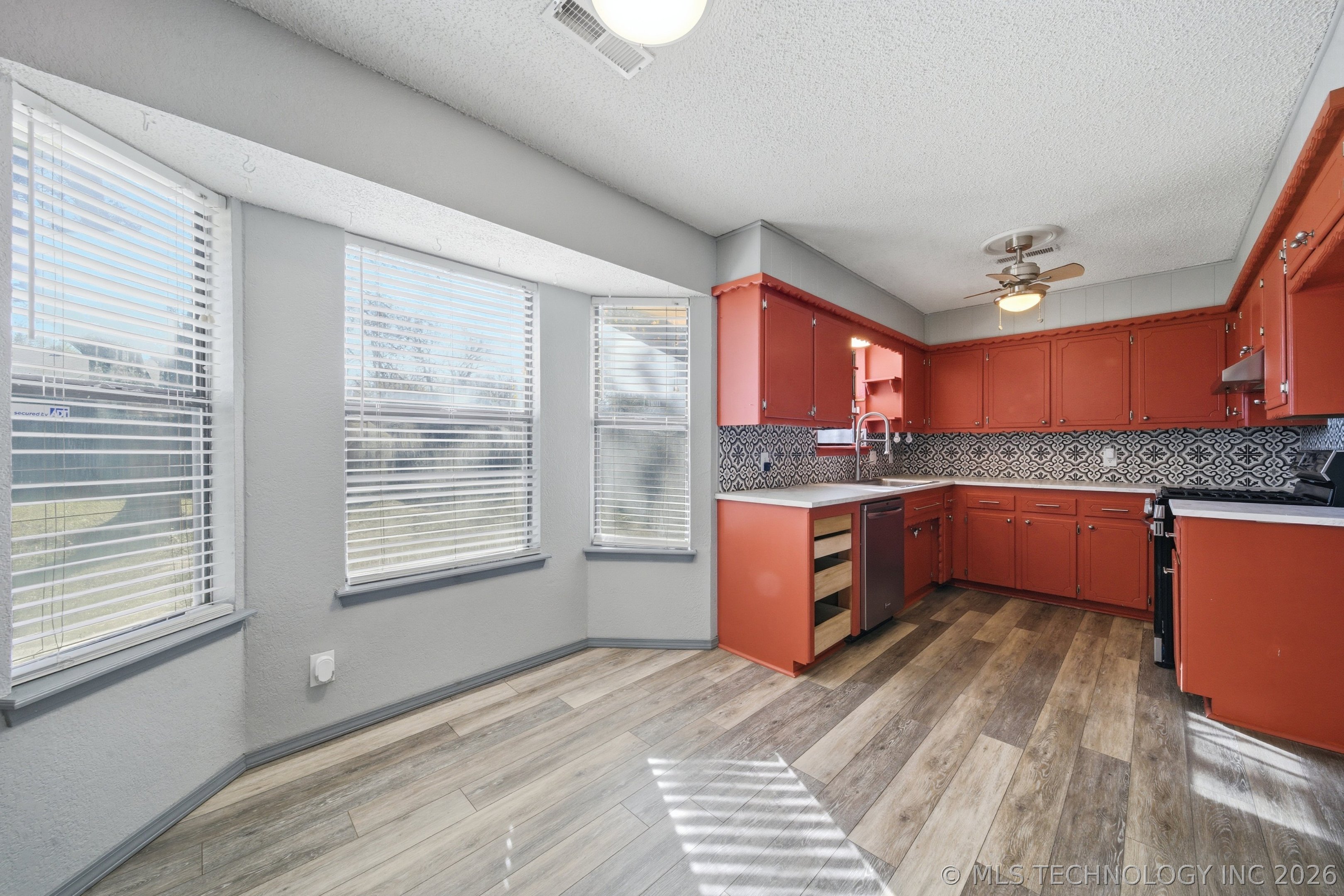 590 E 134th Place