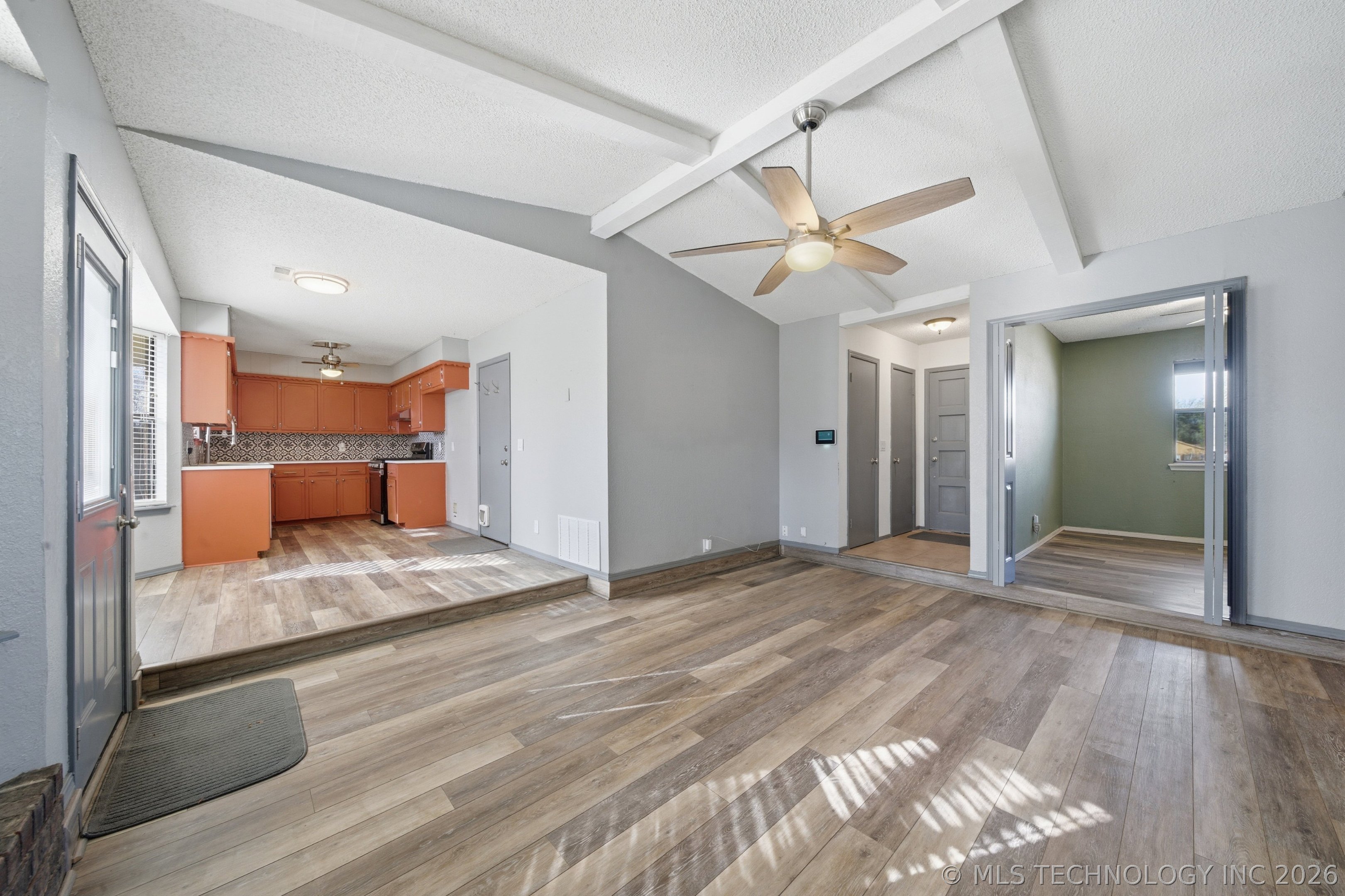 590 E 134th Place