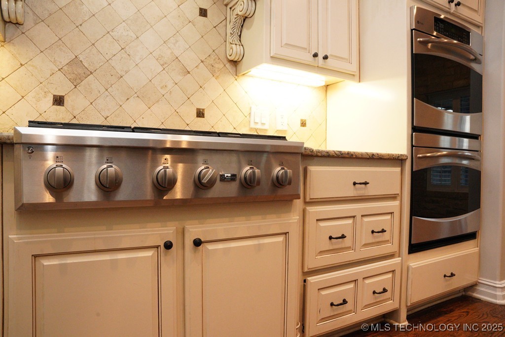 10713 S 95th East Court