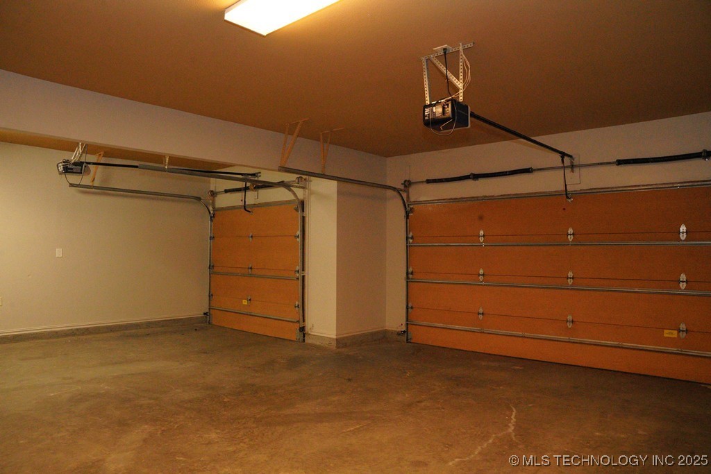 10713 S 95th East Court