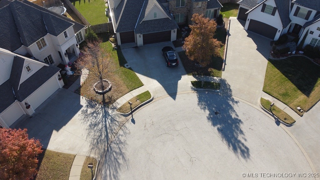 10713 S 95th East Court