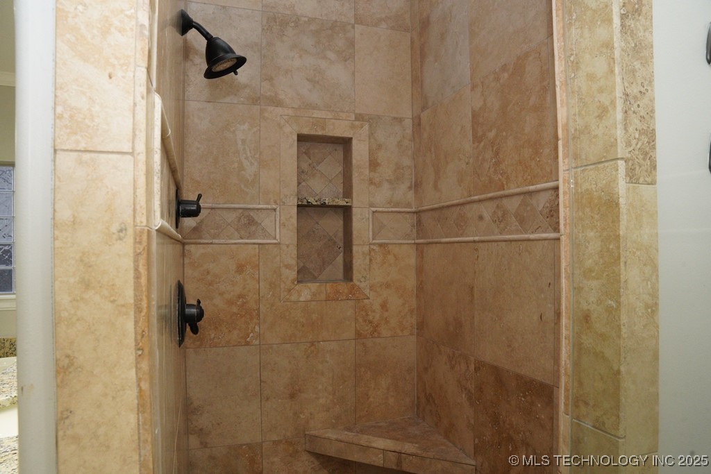 10713 S 95th East Court