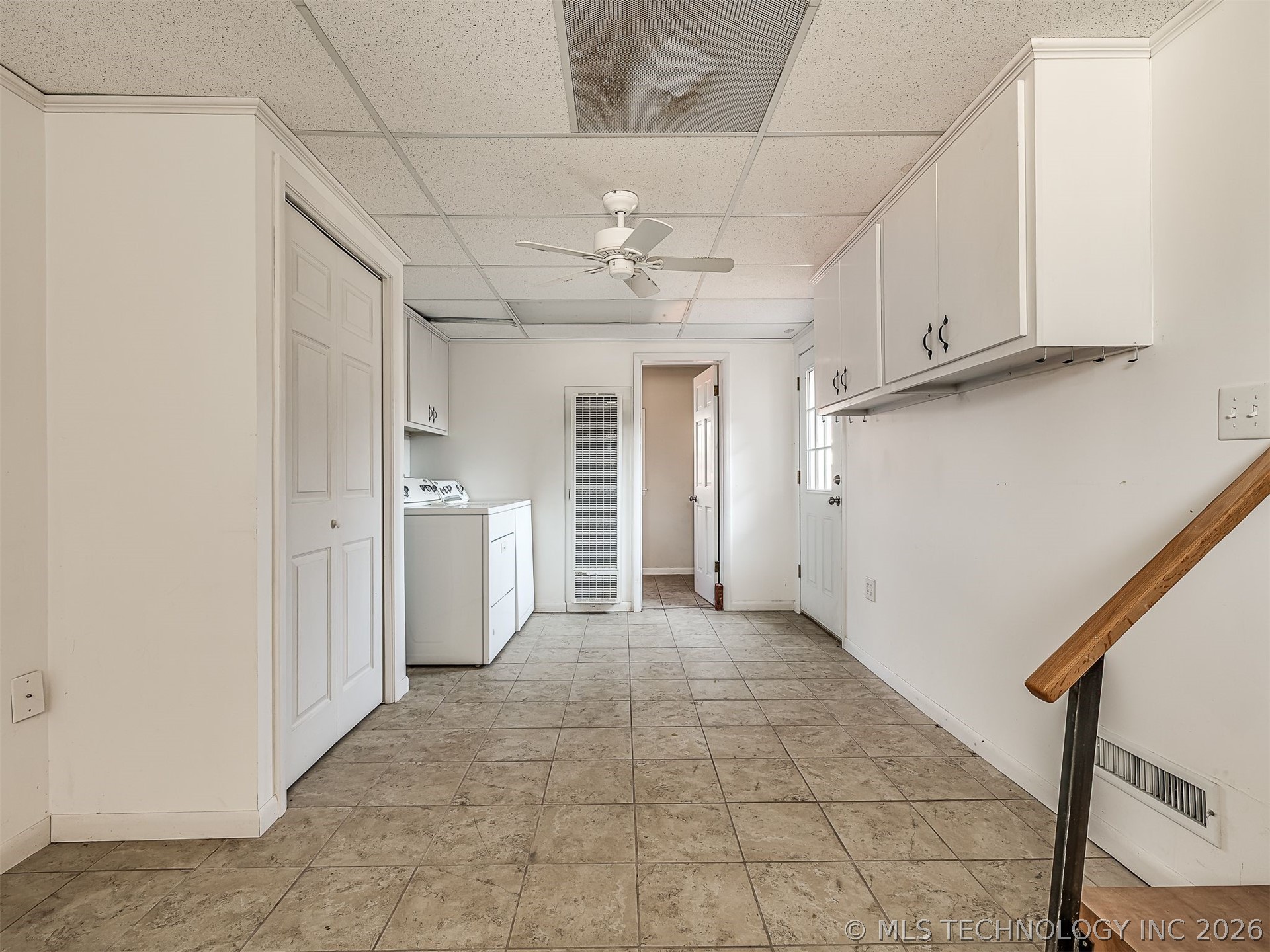 3923 E 11th Place