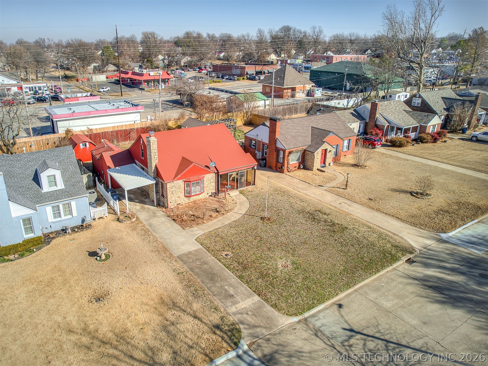 3923 E 11th Place