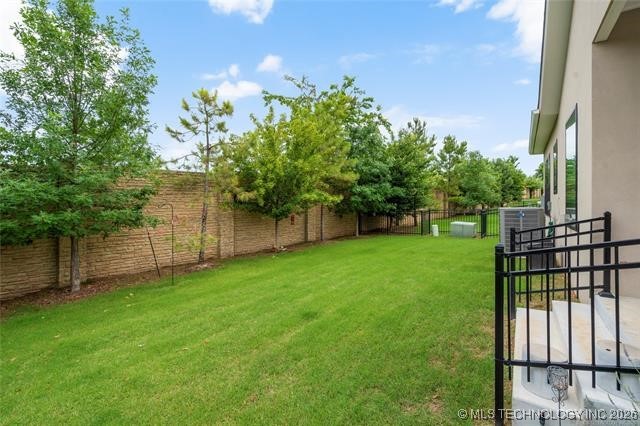 1228 W 85th Court S