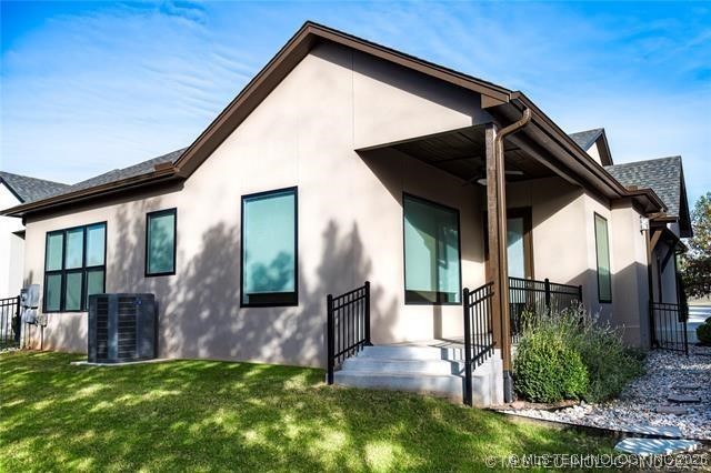 1228 W 85th Court S