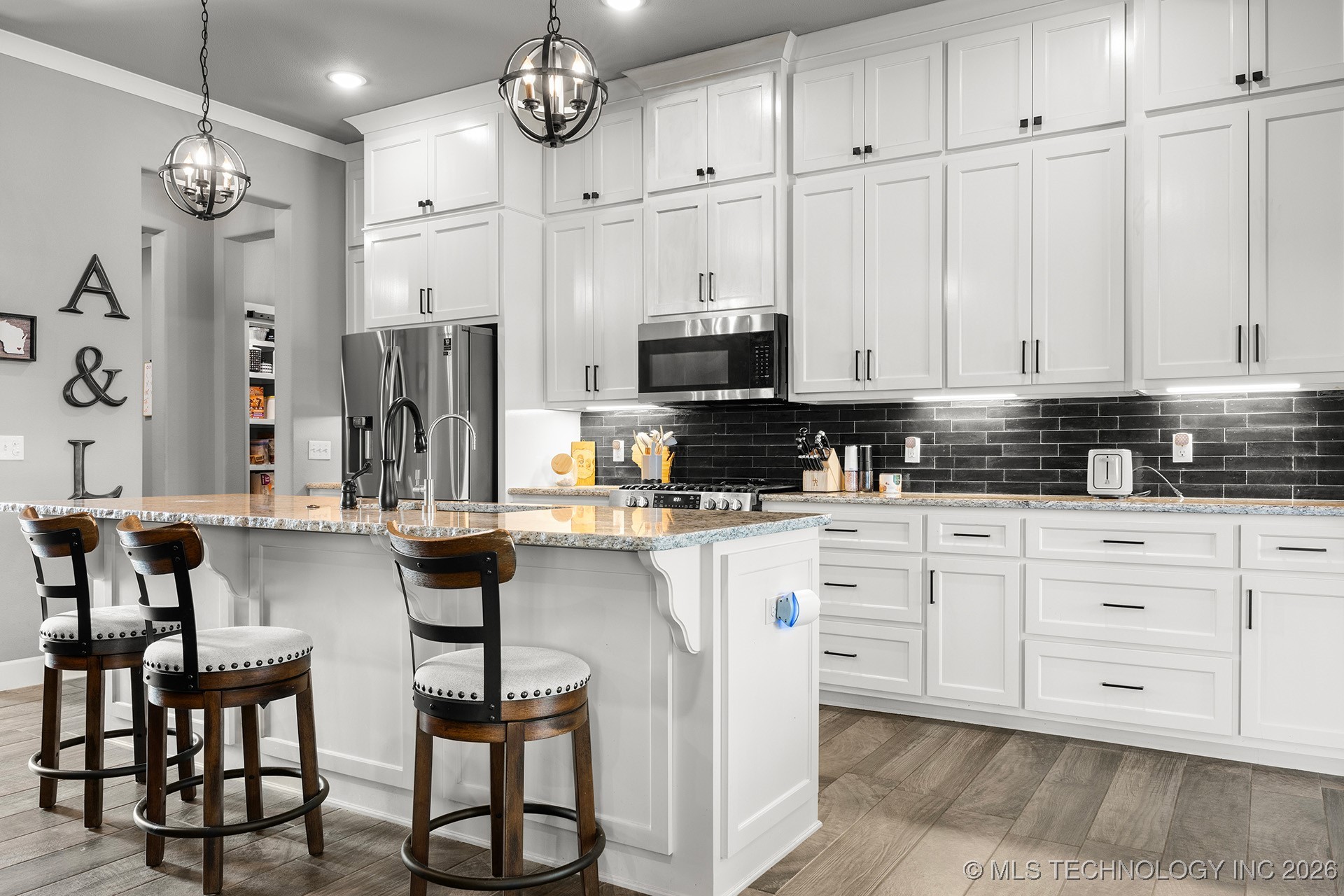 5607 E 142nd Place North