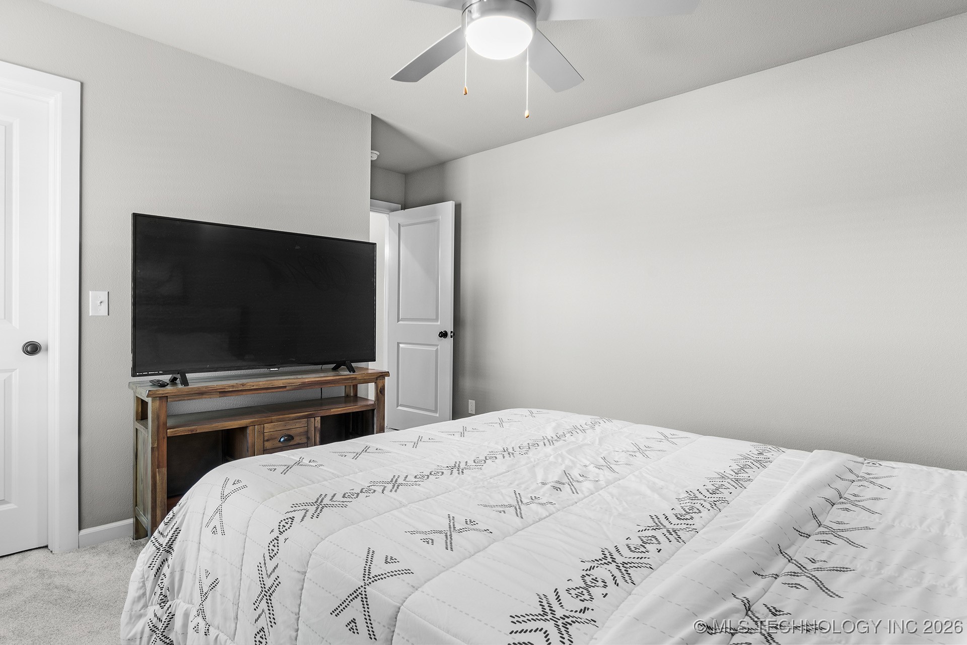 5607 E 142nd Place North