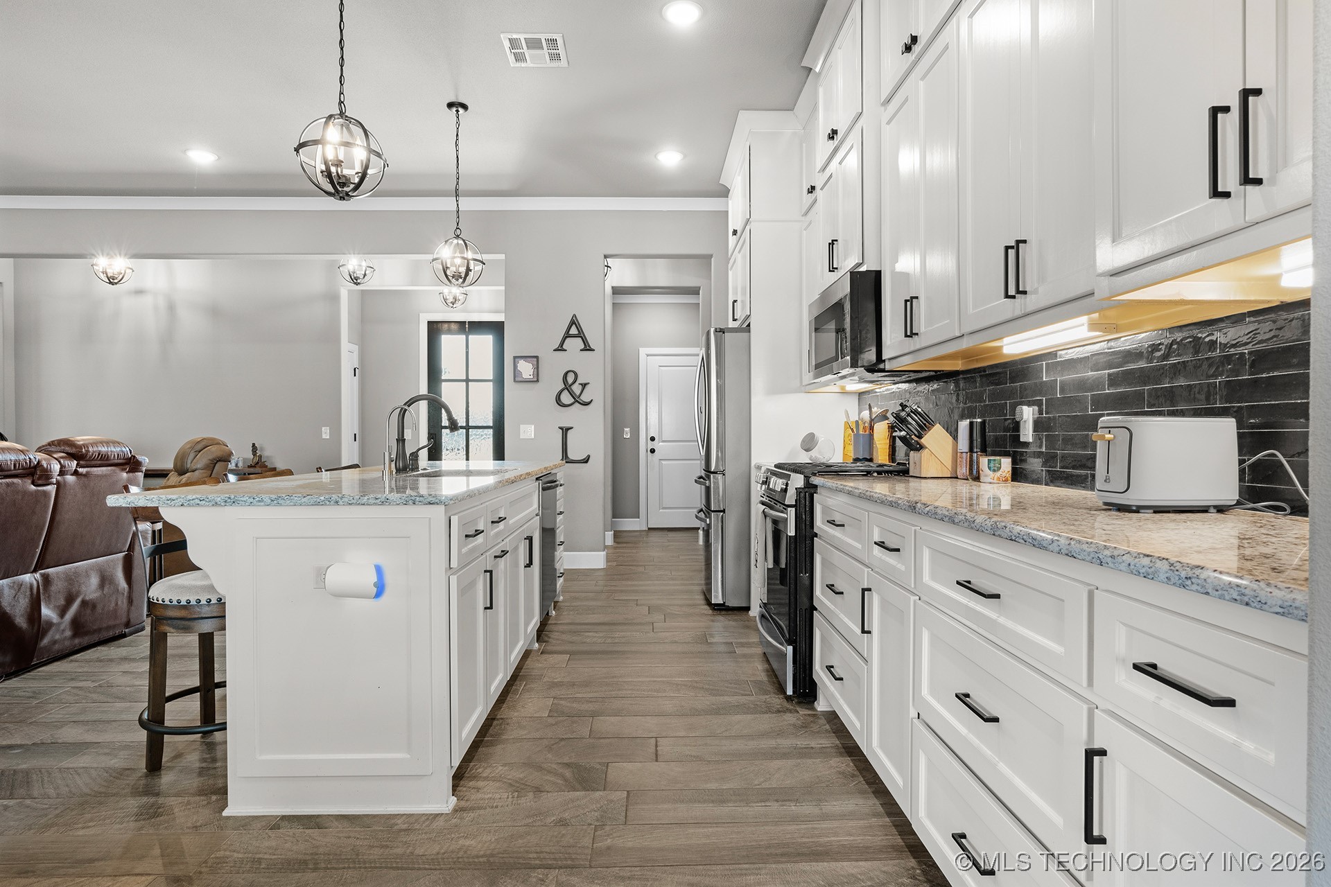 5607 E 142nd Place North