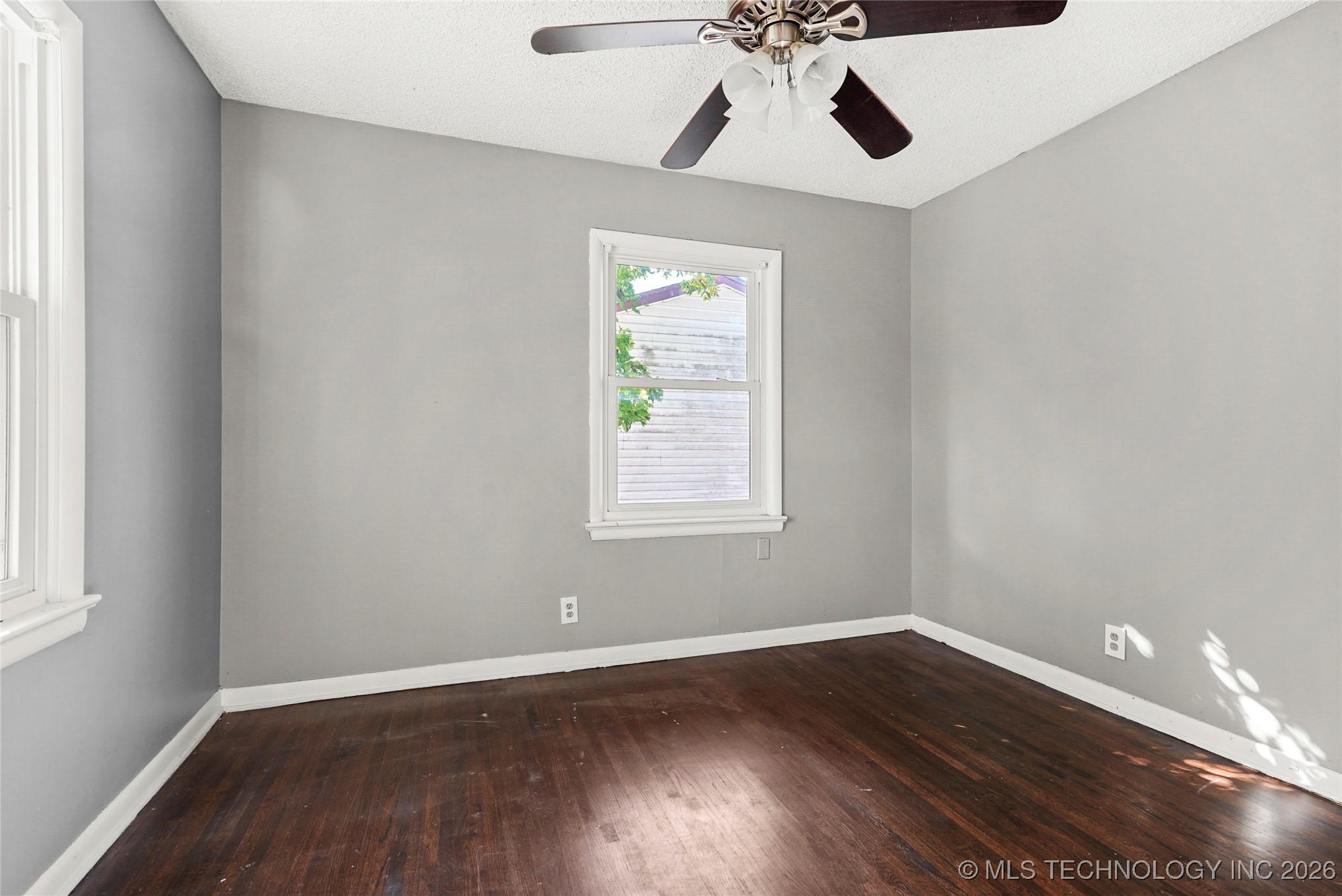 4855 S Maybelle Avenue