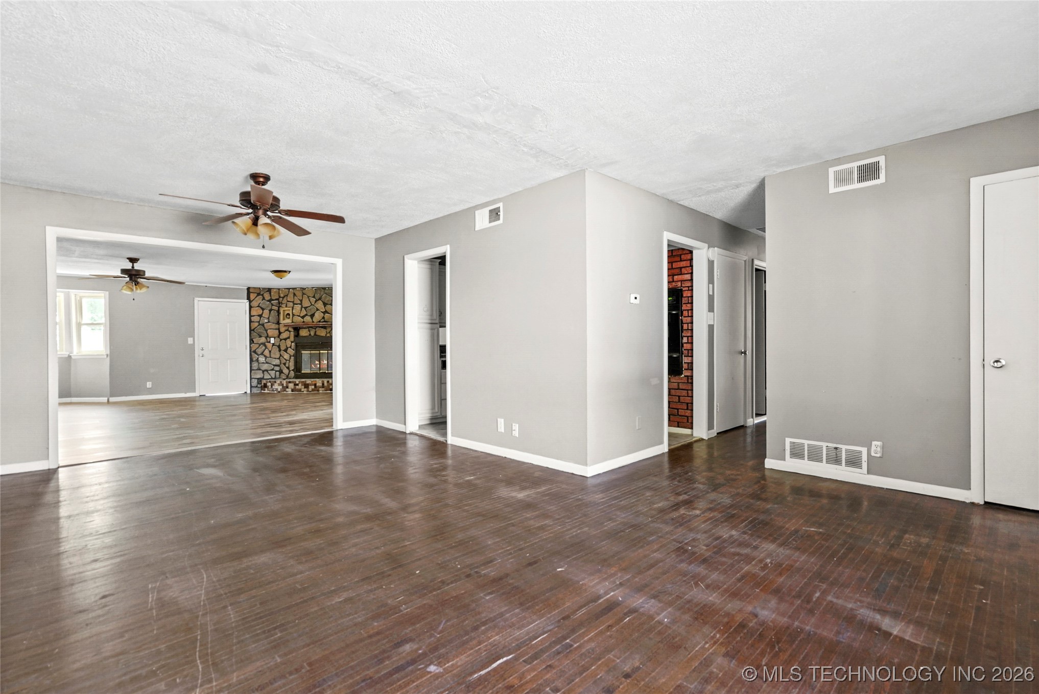 4855 S Maybelle Avenue