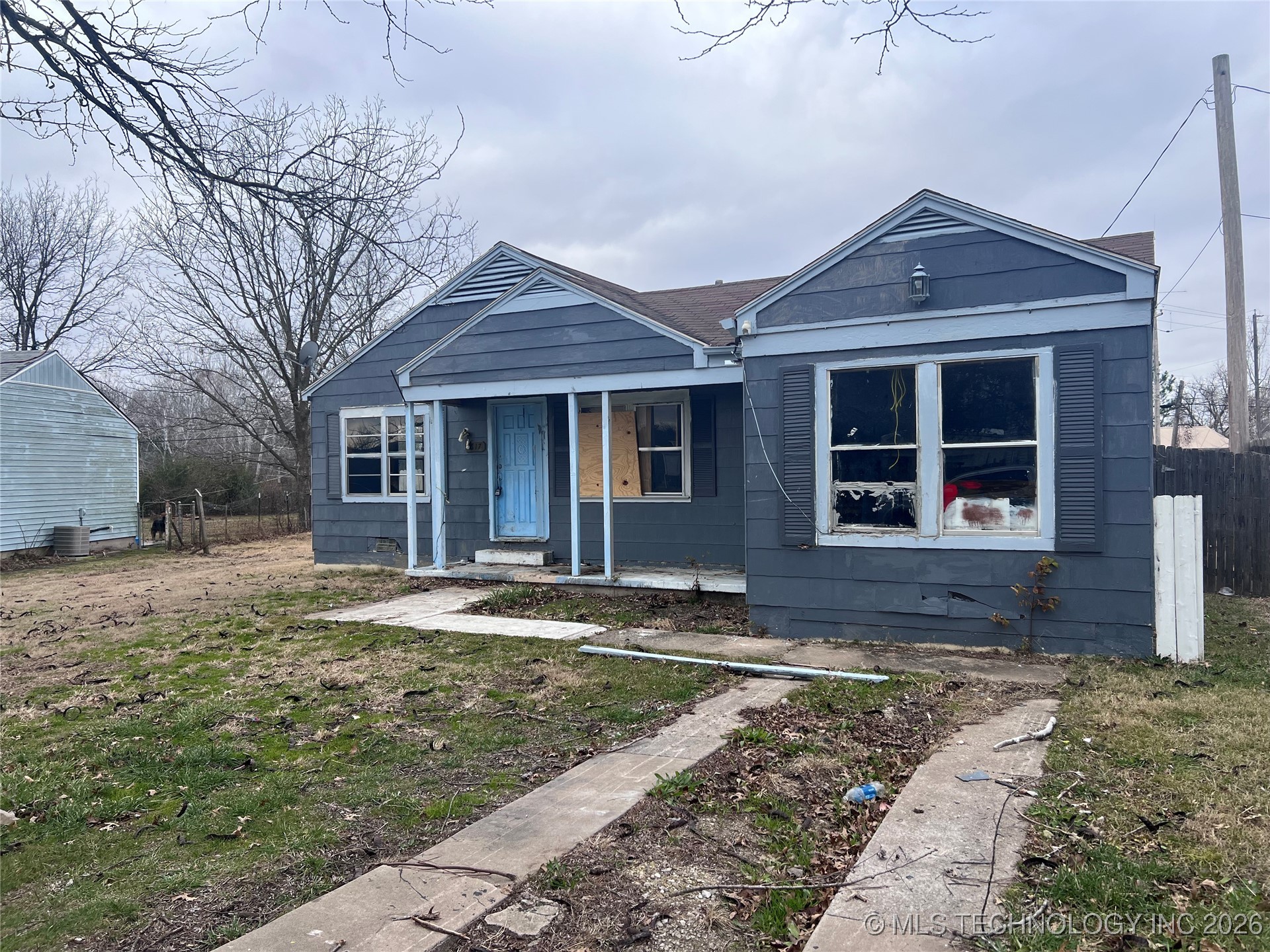 1617 S Rogers Avenue