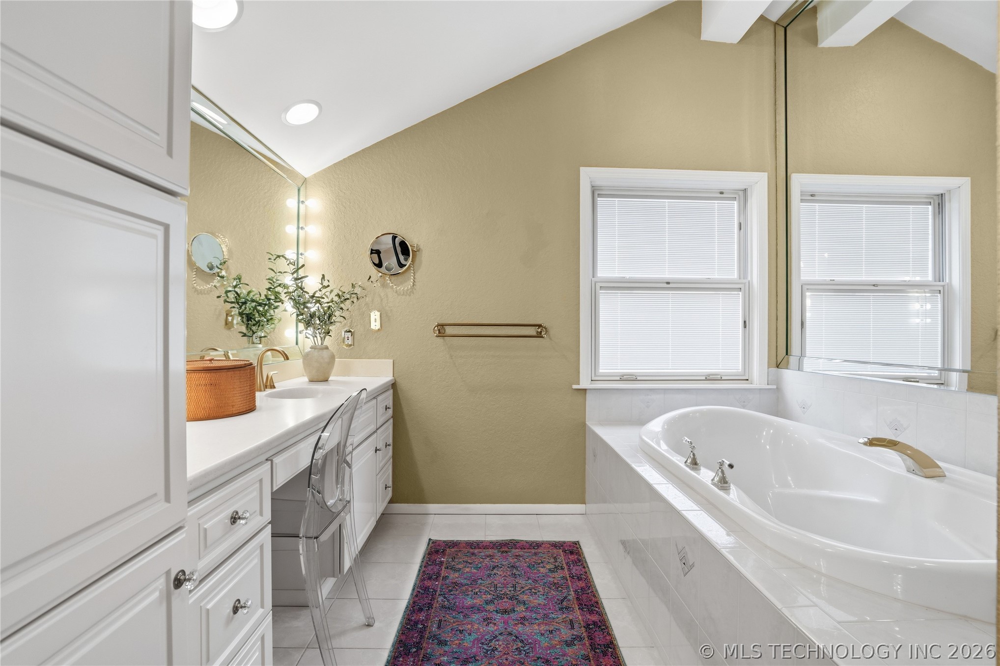 5922 S Atlanta Place 2