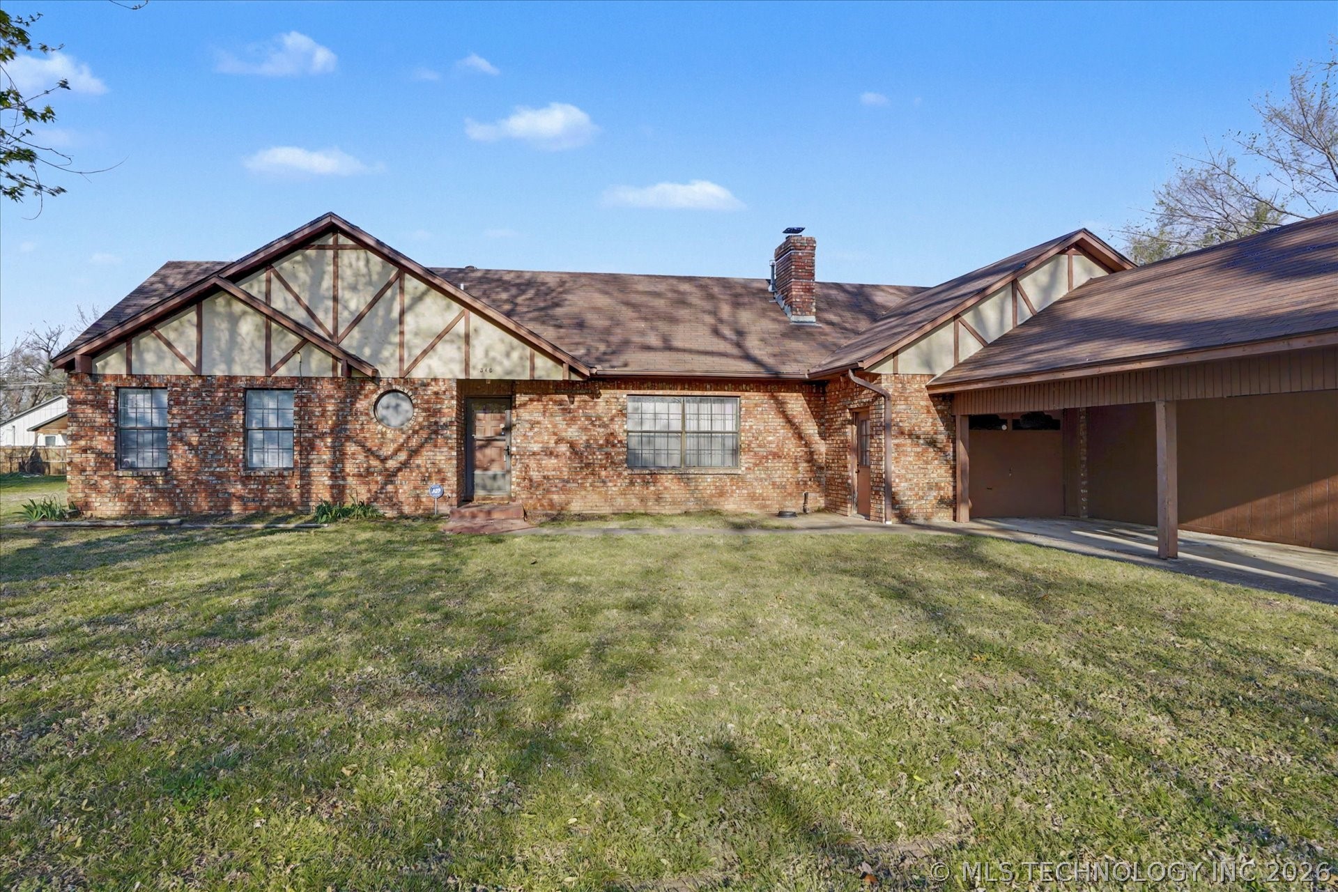 546 N 38th West Avenue