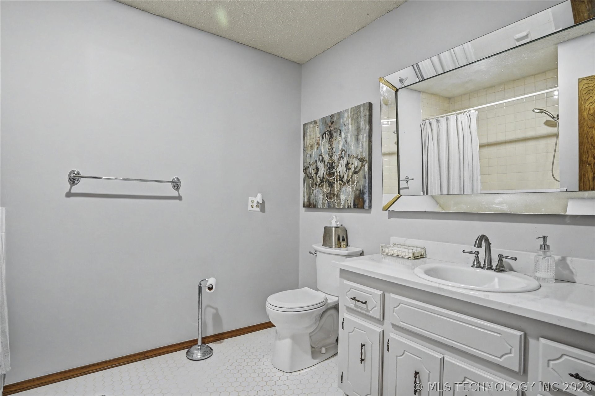 546 N 38th West Avenue