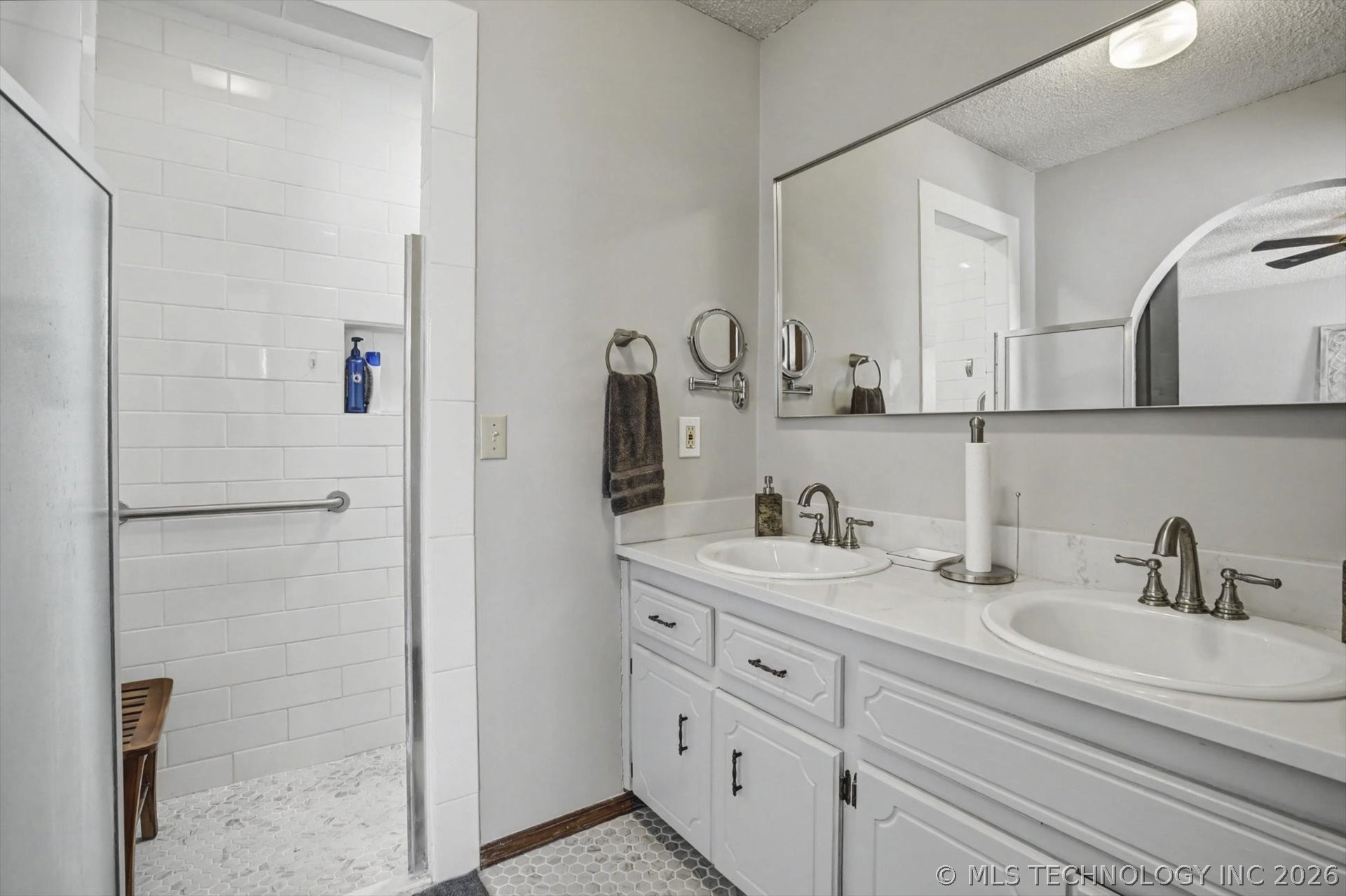 546 N 38th West Avenue