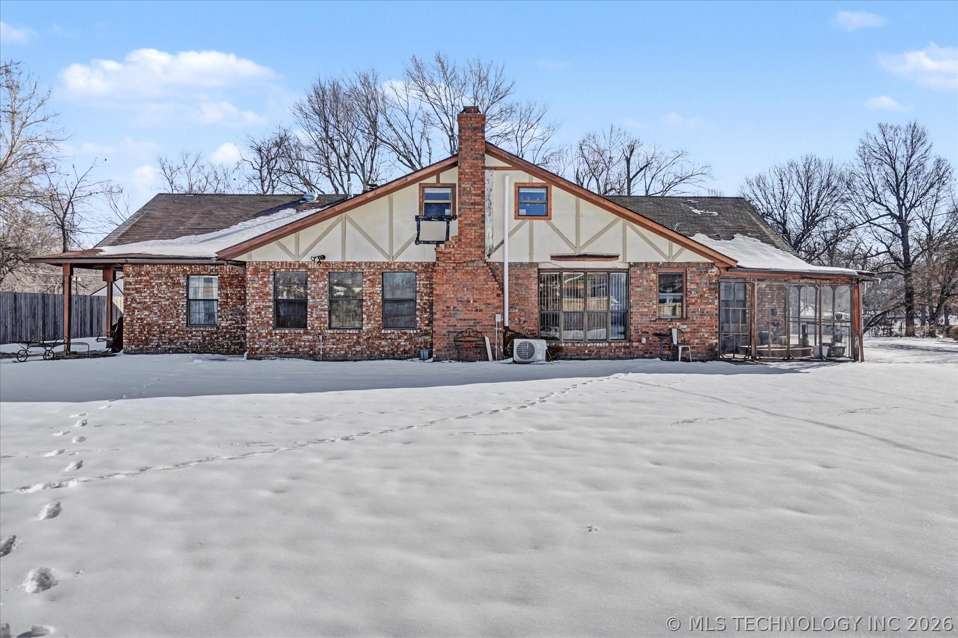 546 N 38th West Avenue