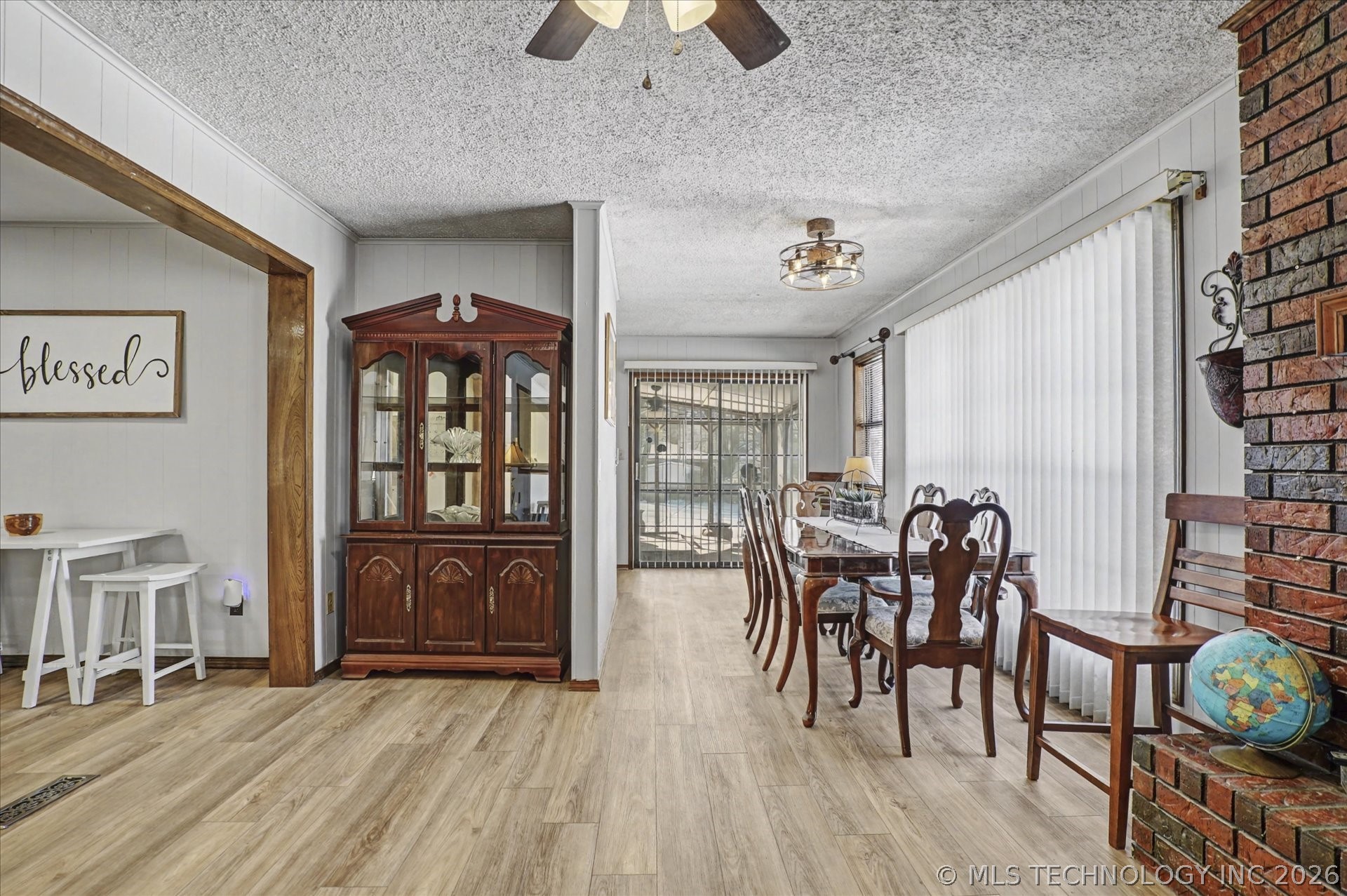 546 N 38th West Avenue