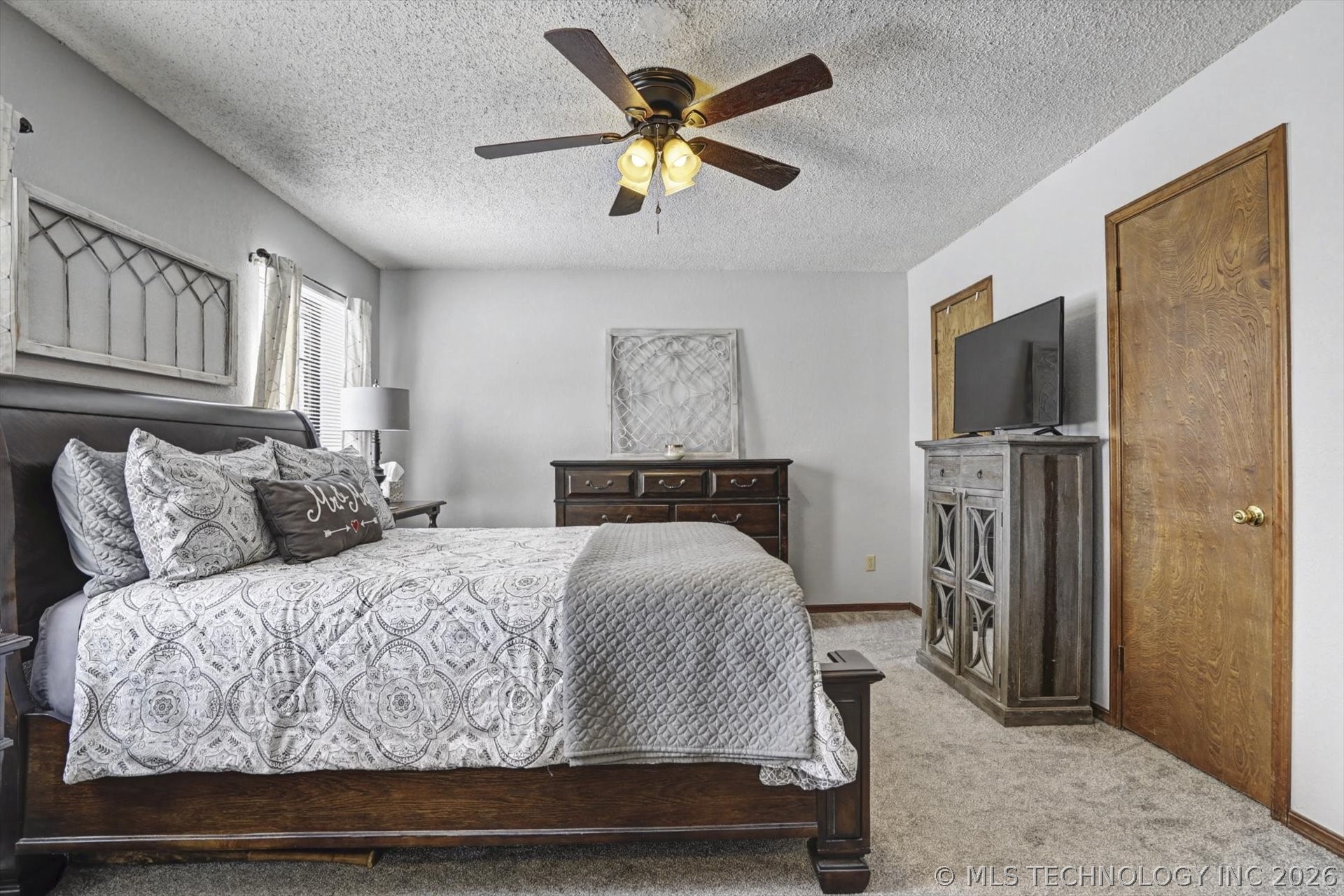 546 N 38th West Avenue